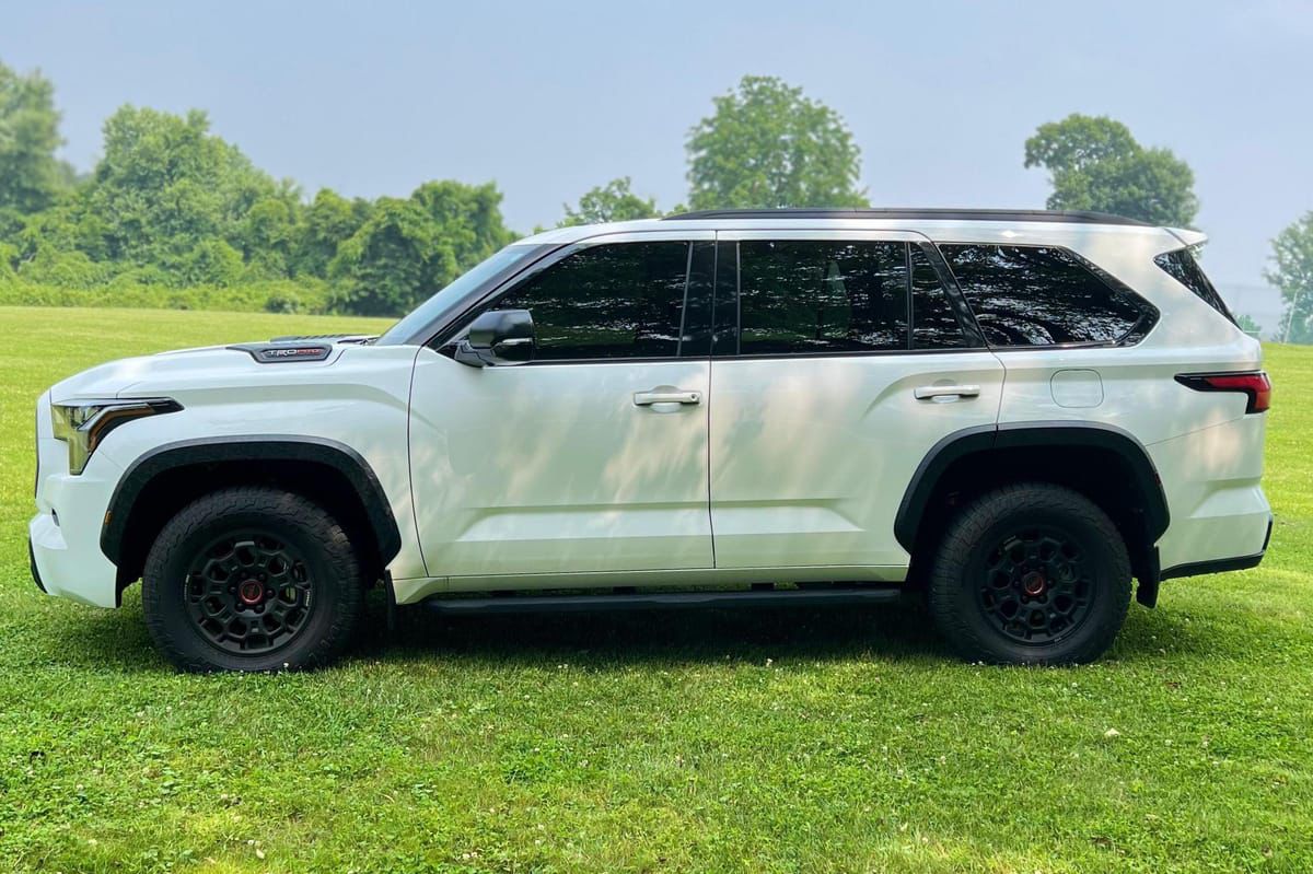 TOYOTA SEQUOIA TRD PRO 2024