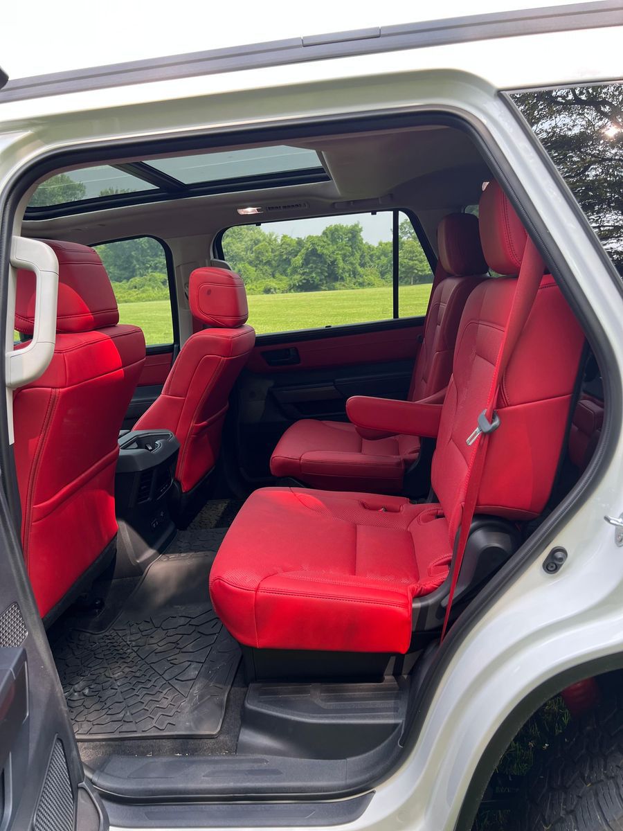 TOYOTA SEQUOIA TRD PRO 2024
