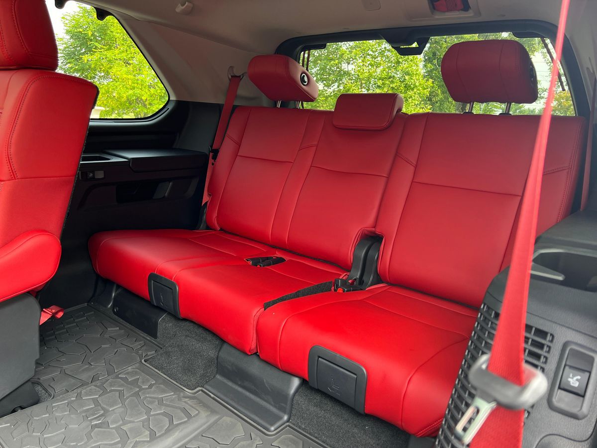 TOYOTA SEQUOIA TRD PRO 2024