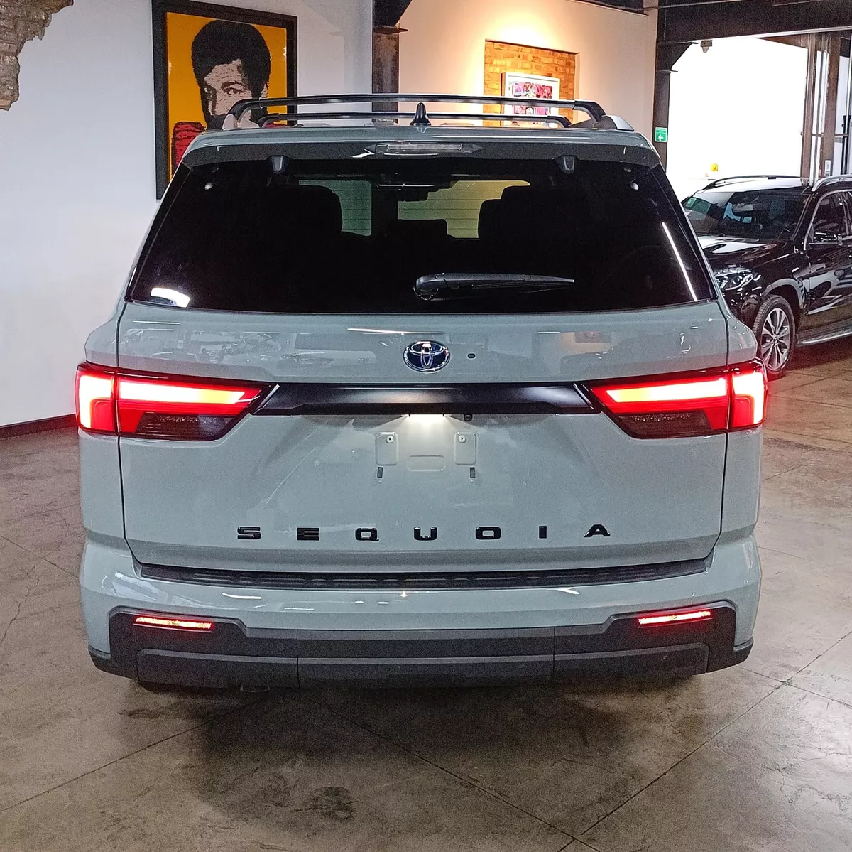 TOYOTA SEQUOIA TRD SPORT 2024