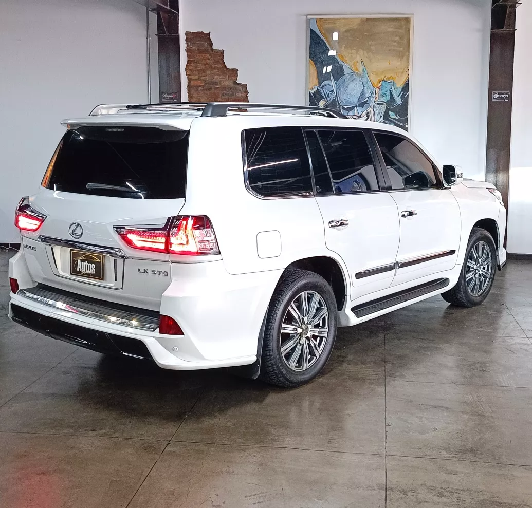 LEXUS LX 570 2015