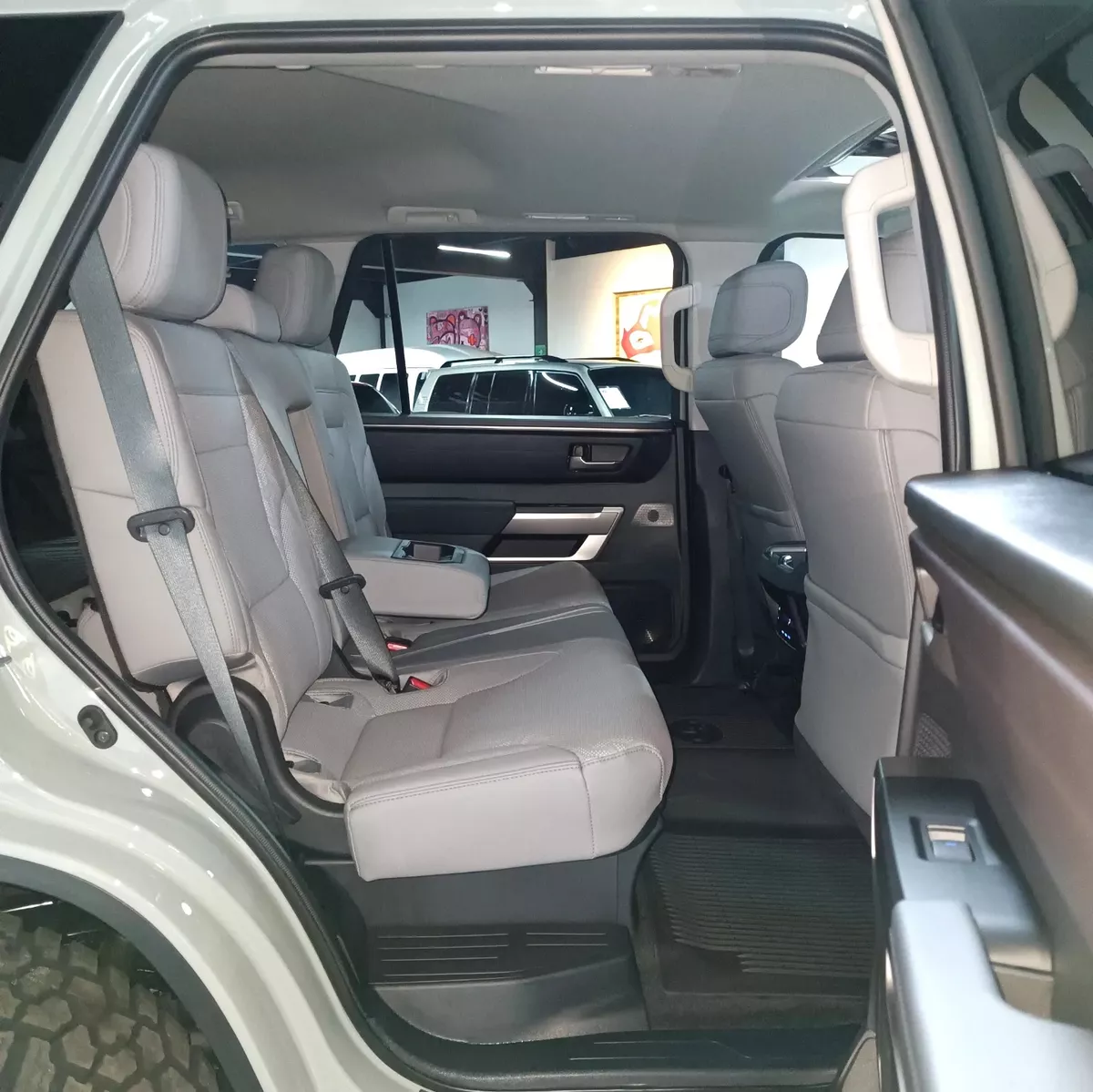 TOYOTA SEQUOIA TRD SPORT 2024