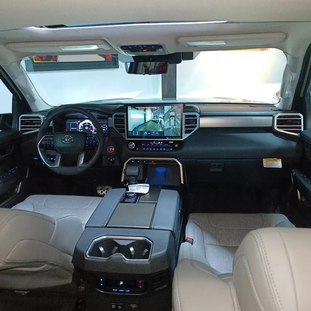 TOYOTA SEQUOIA TRD SPORT 2024