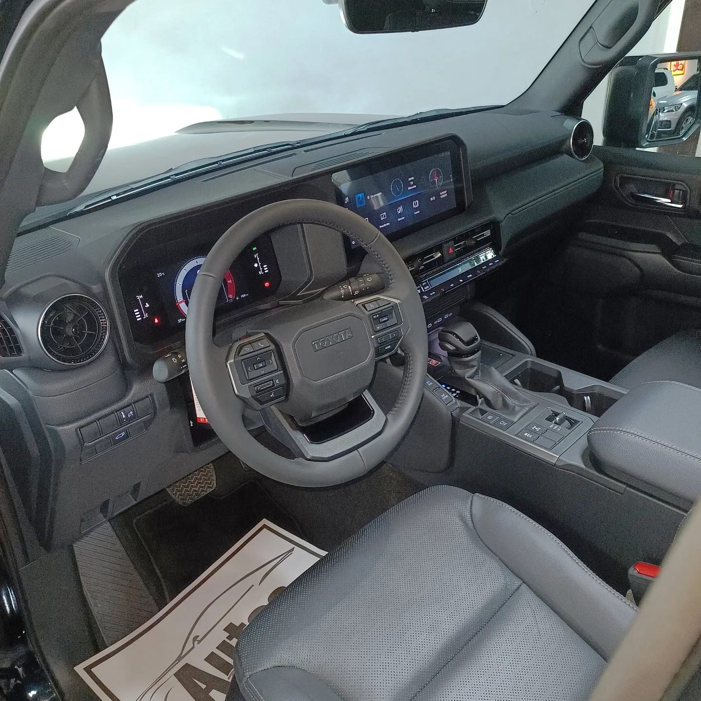 TOYOTA PRADO TXL 2025