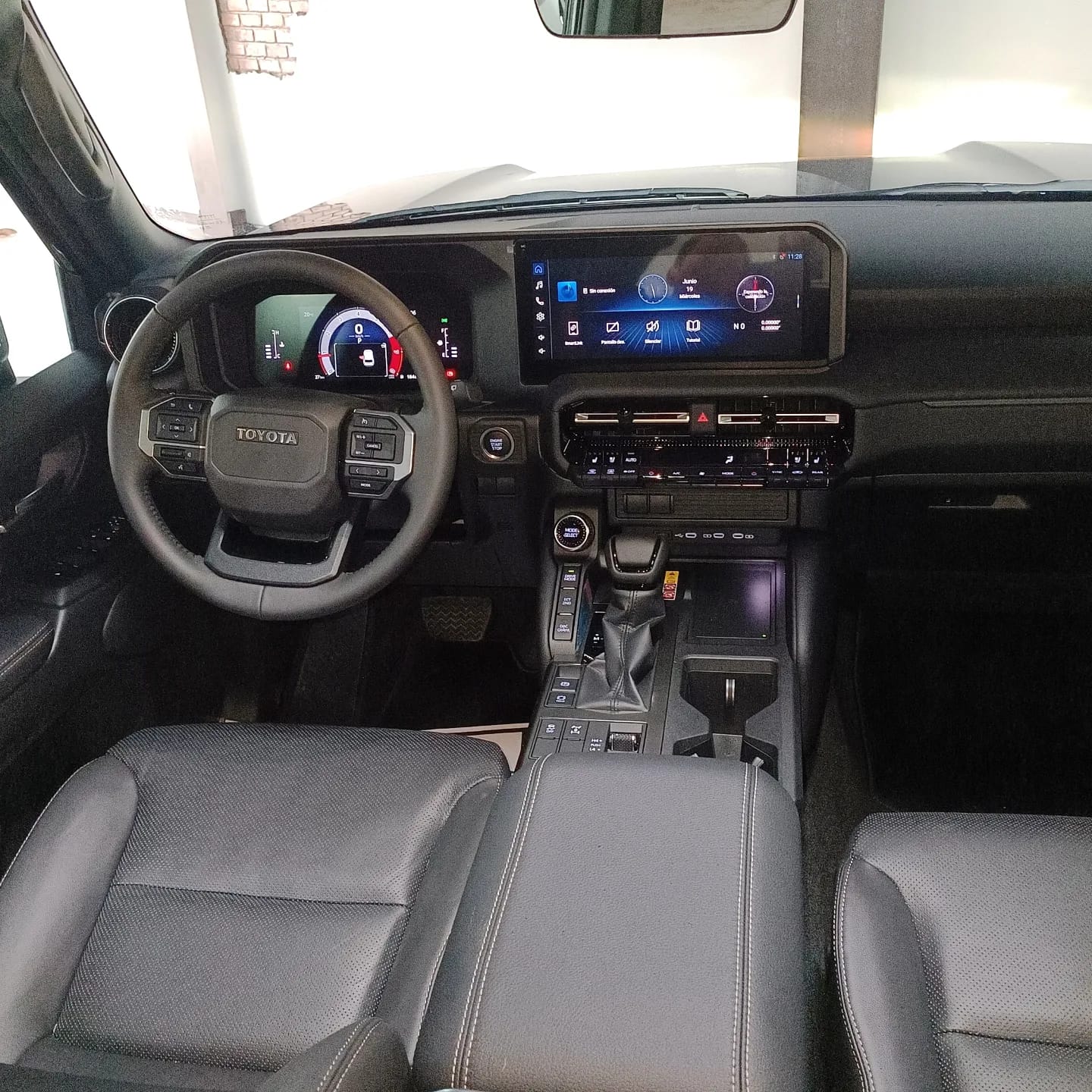 TOYOTA PRADO TXL 2025