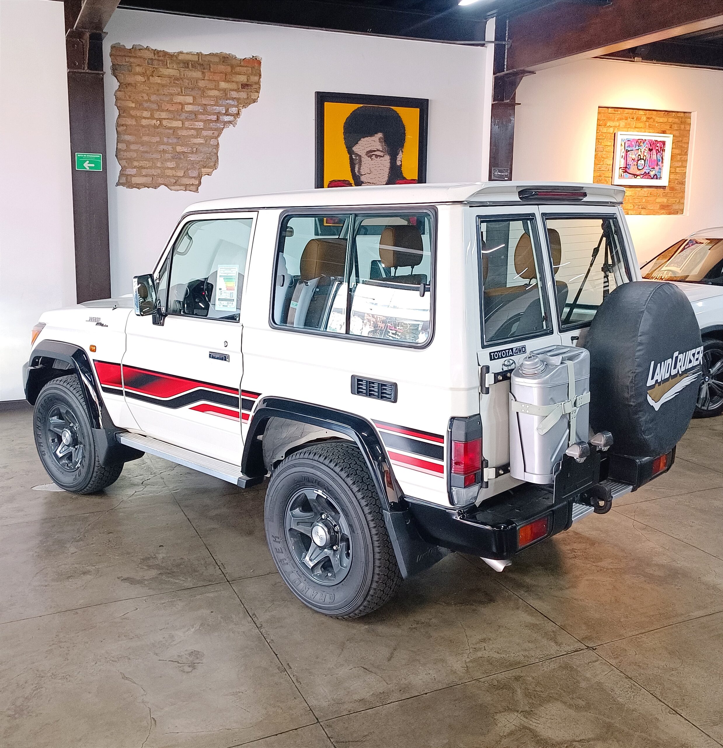 TOYOTA GRJ 71 2023