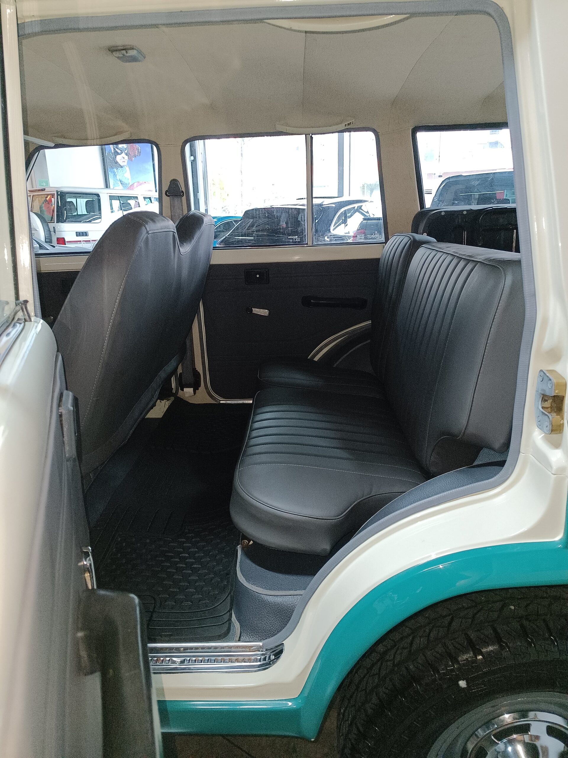 TOYOTA LAND CRUISER FJ 55 1976