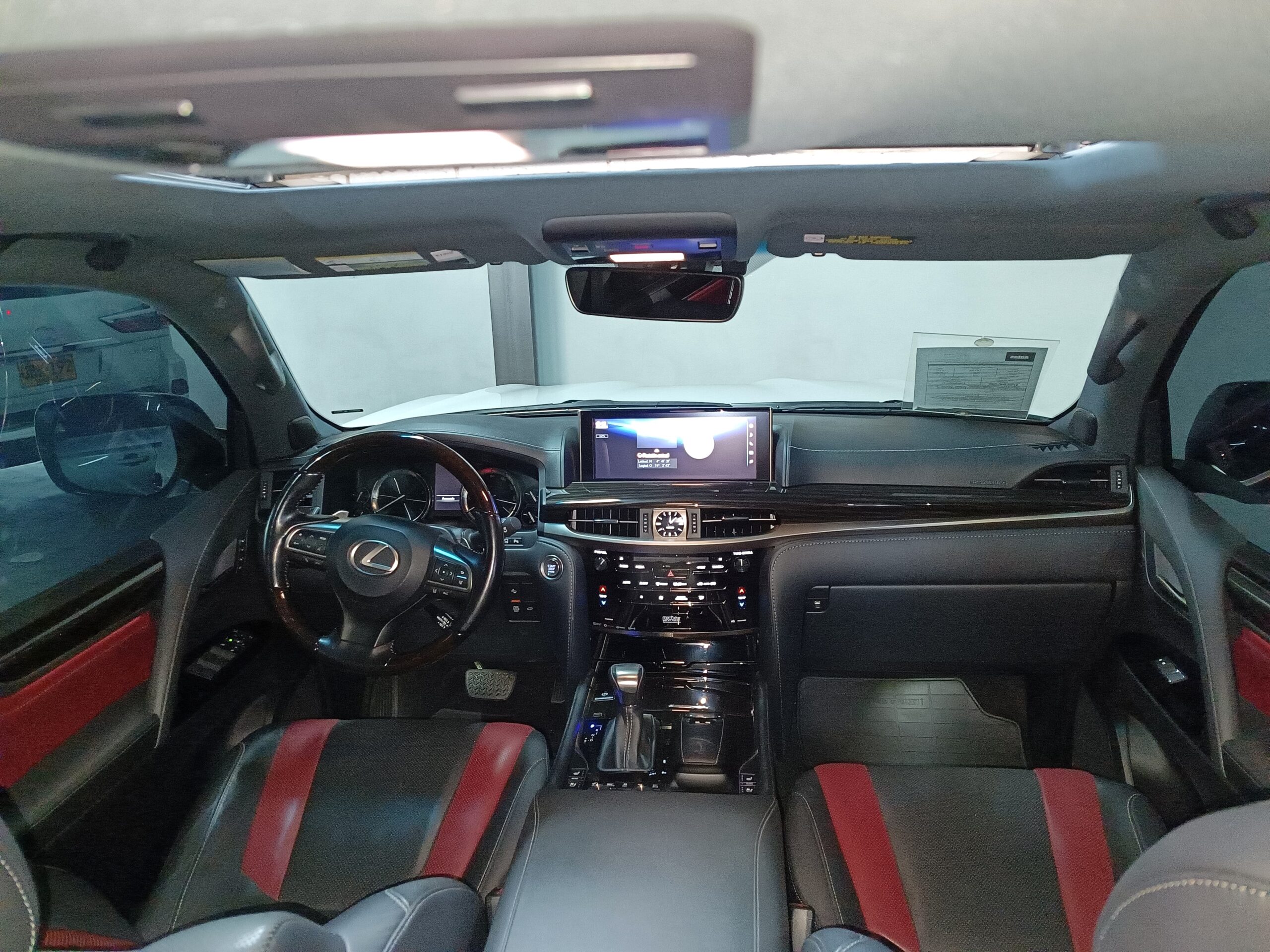 LEXUS 570 2021