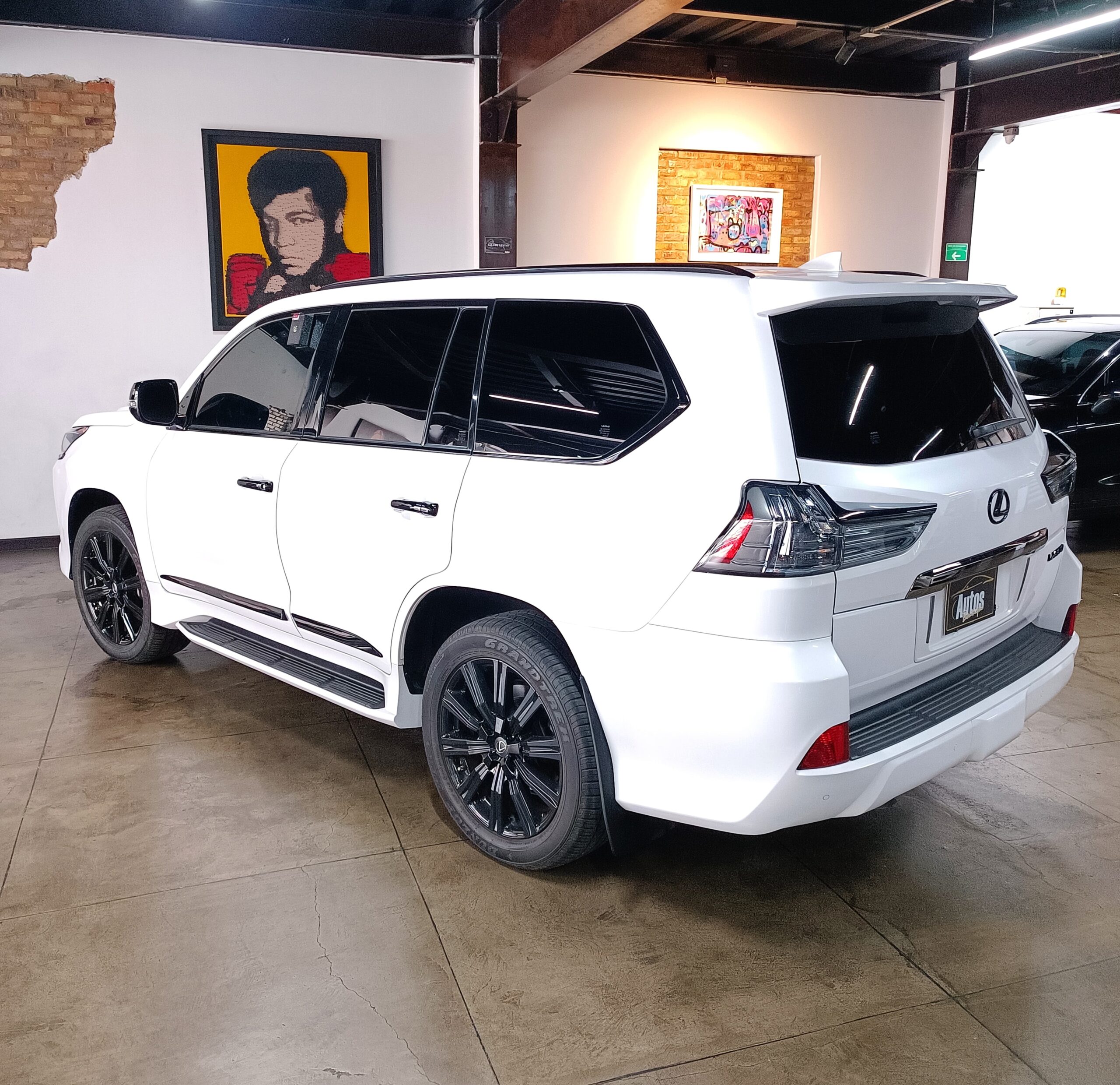 LEXUS 570 2021