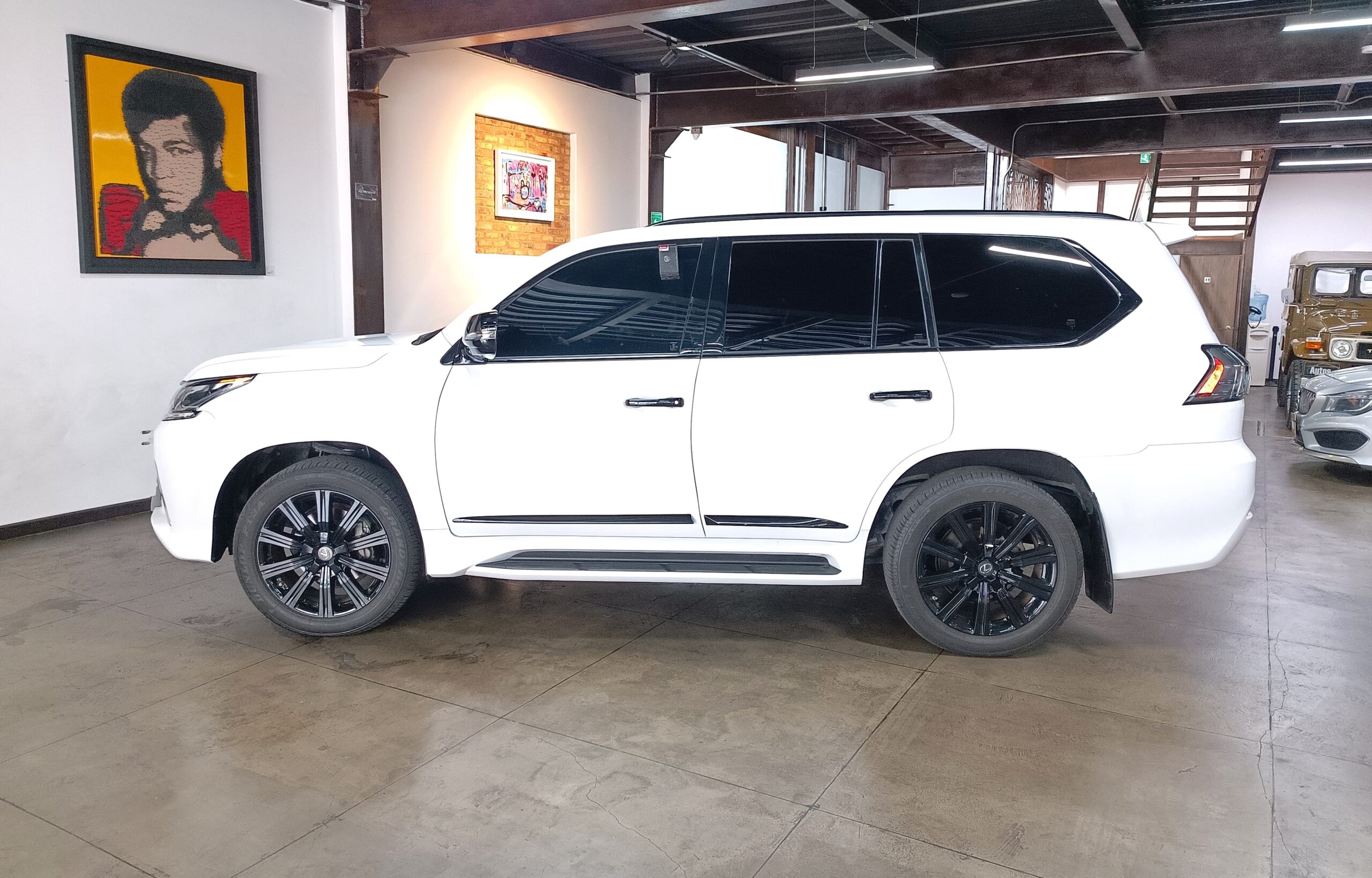 LEXUS 570 2021
