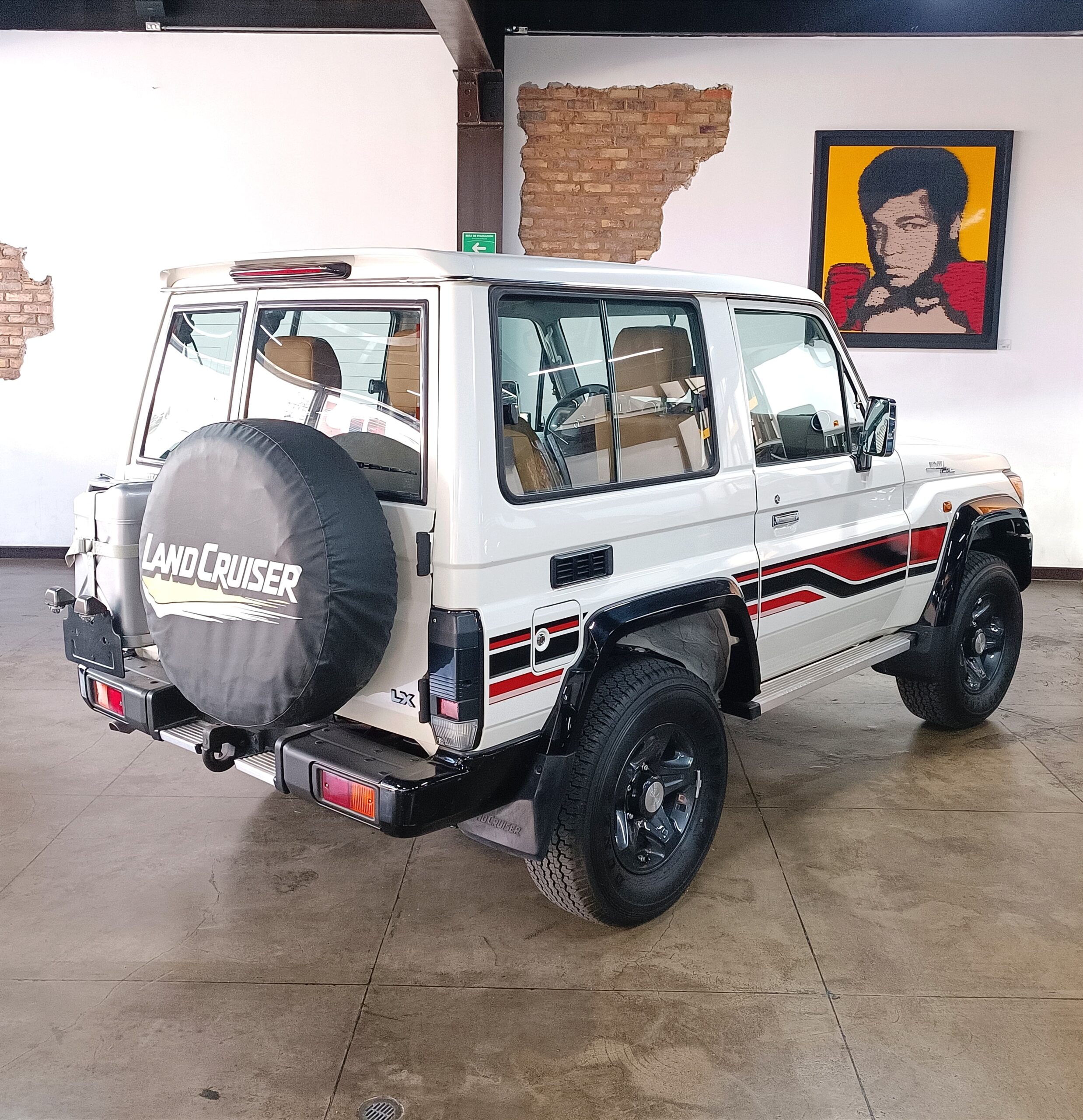 TOYOTA GRJ 71 2023