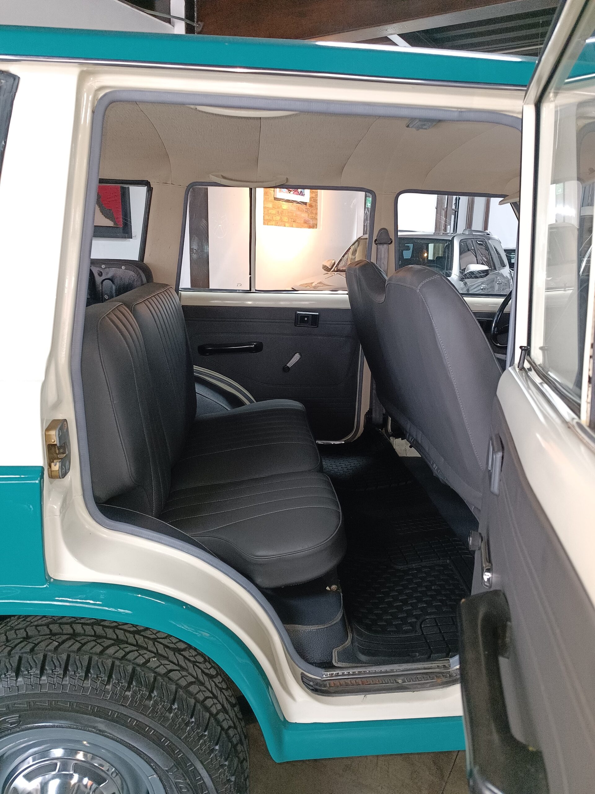 TOYOTA LAND CRUISER FJ 55 1976