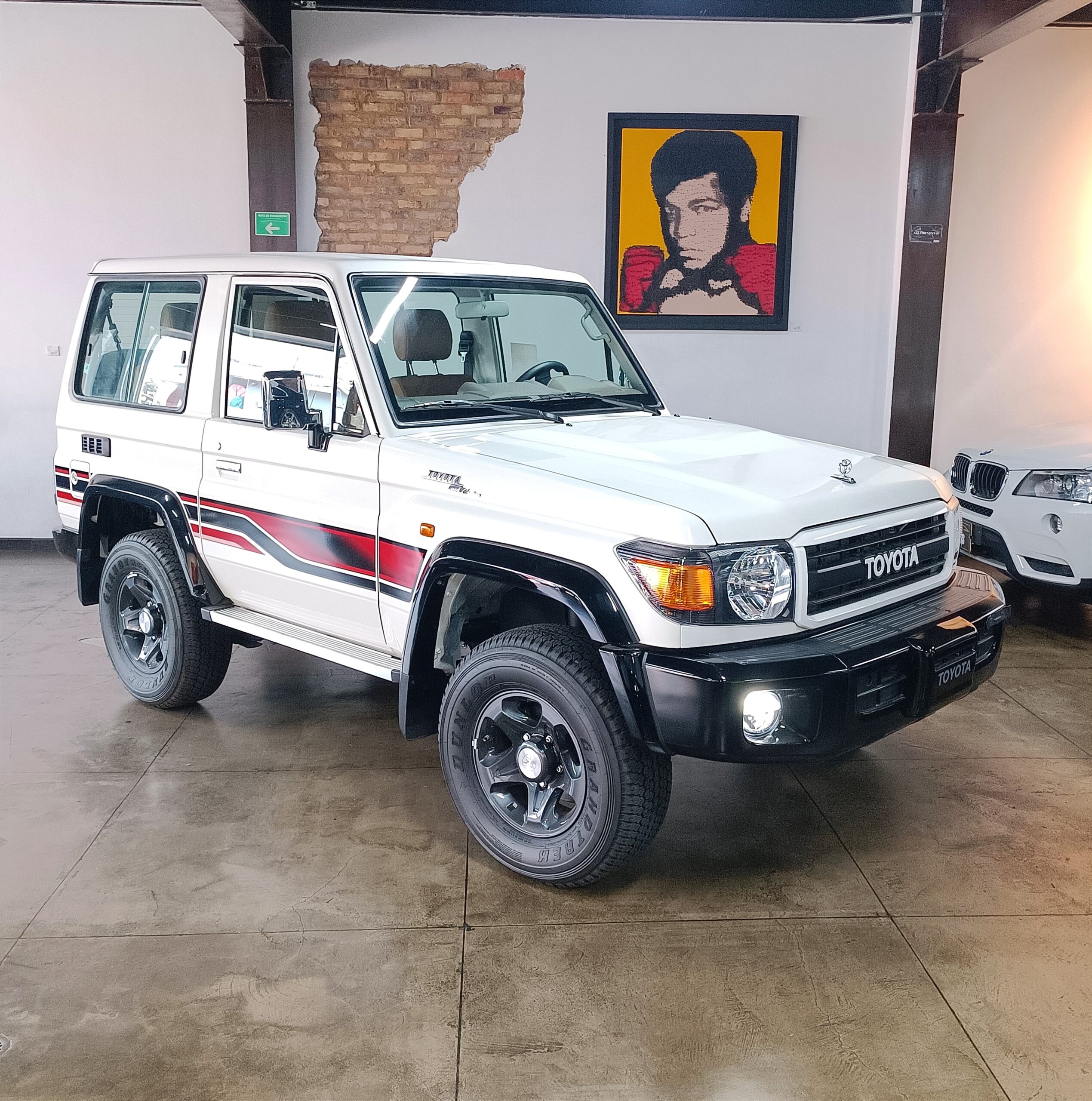 TOYOTA GRJ 71 2023
