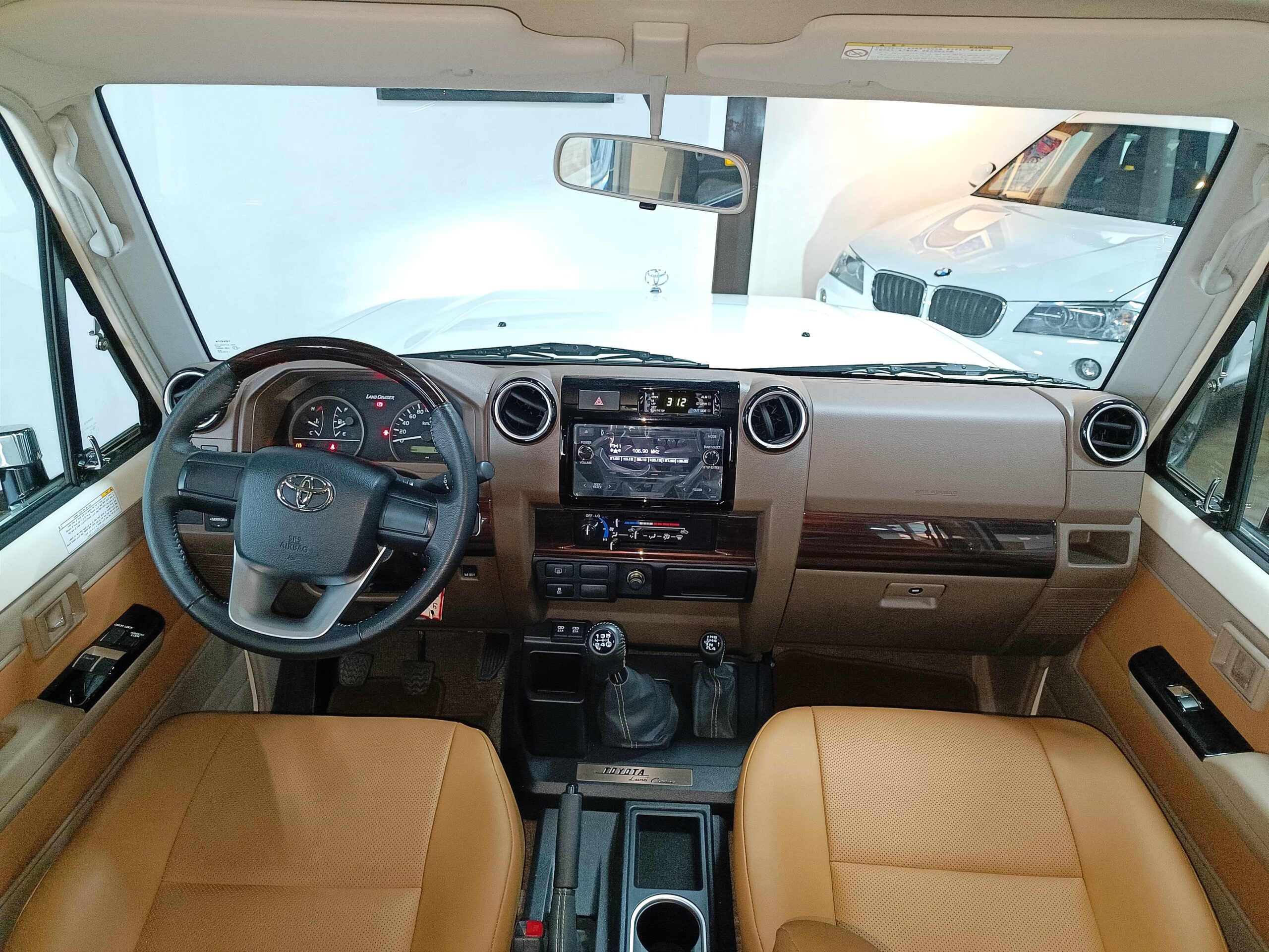 TOYOTA GRJ 71 2023