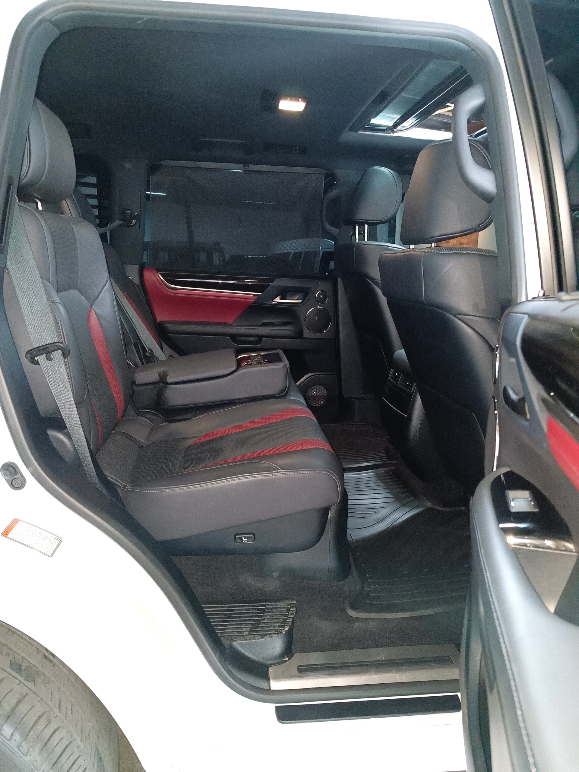 LEXUS 570 2021