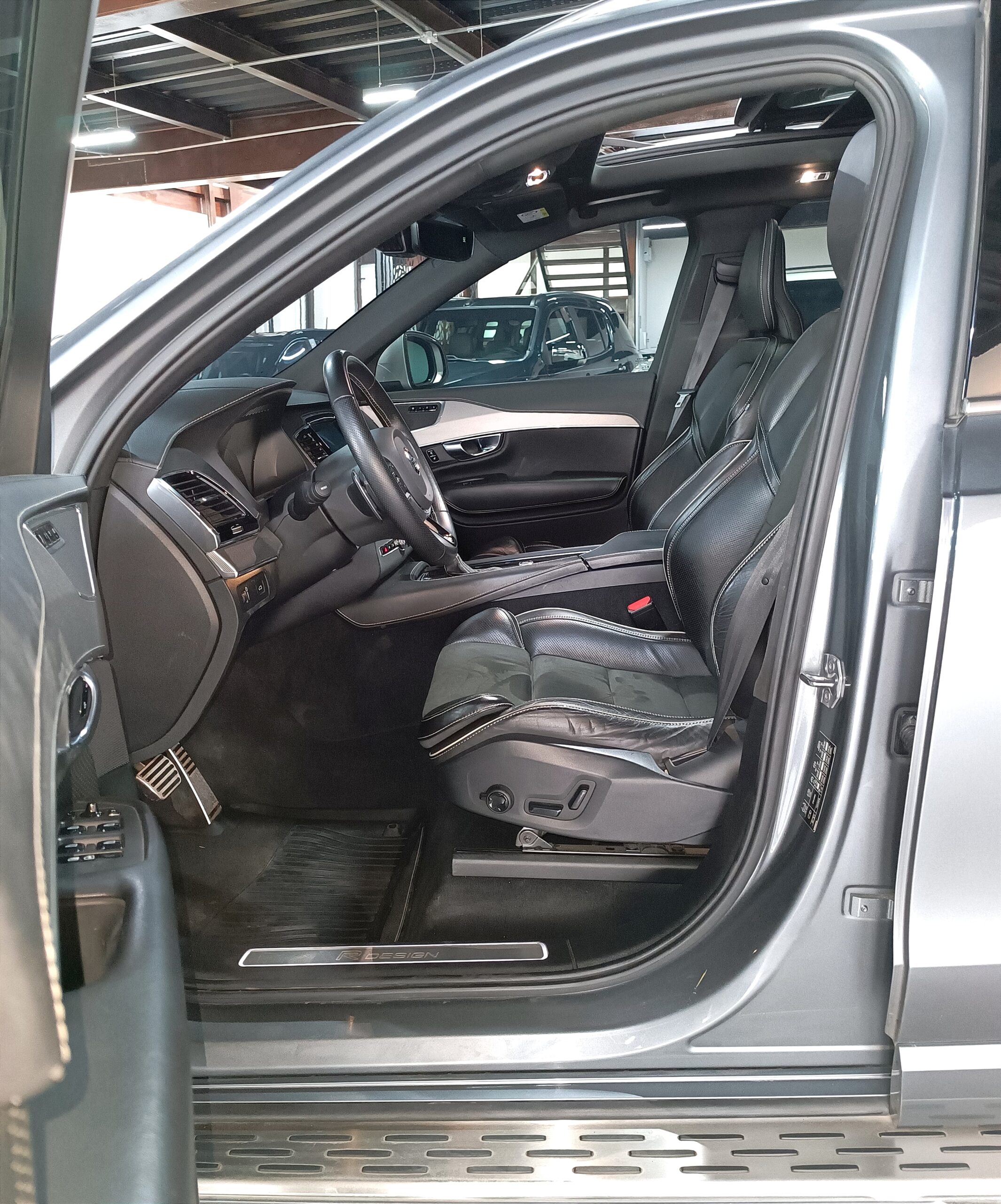 VOLVO XC90 T6 R-DESIGN 2019