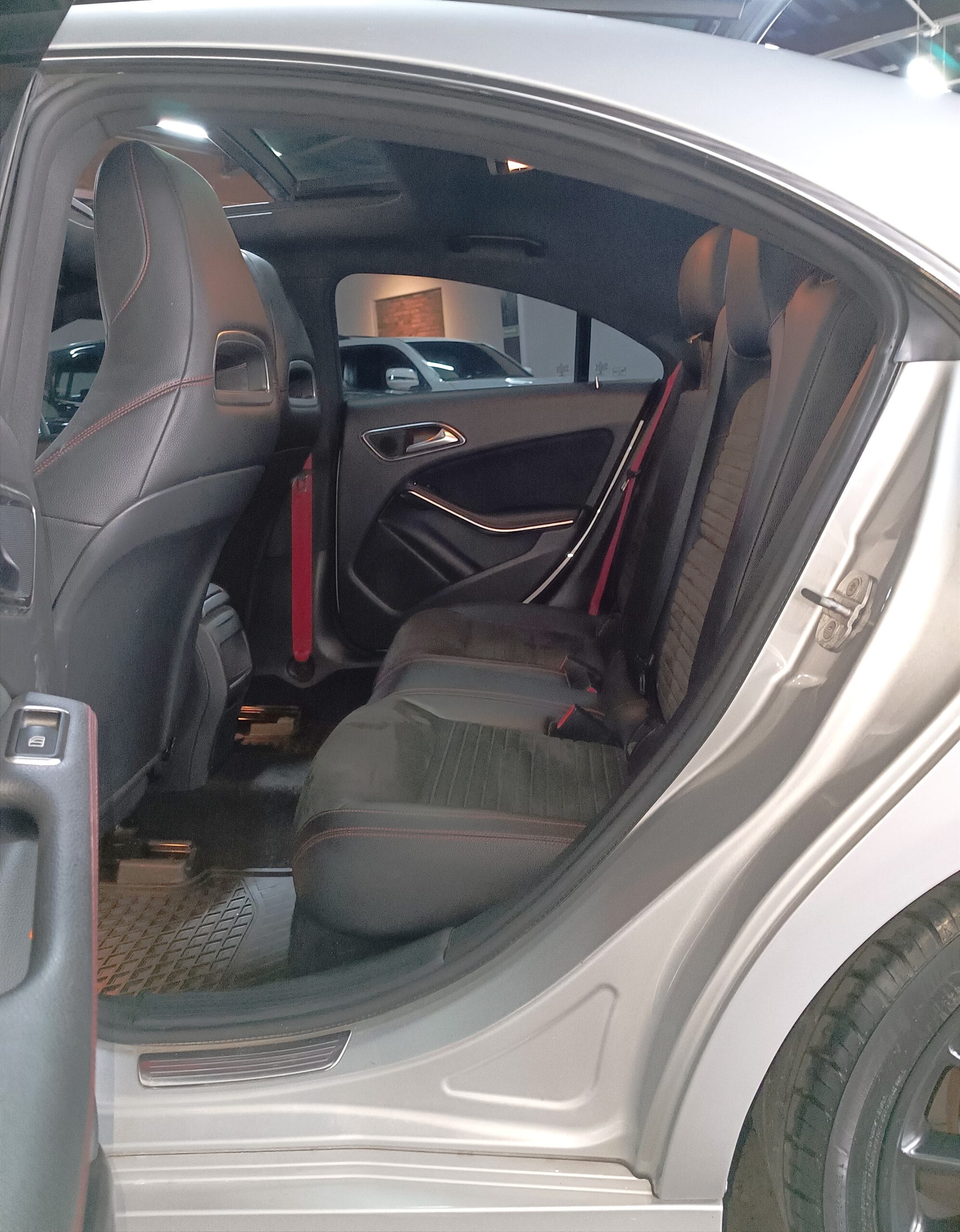 MERCEDES BENZ CLA45 AMG 2016