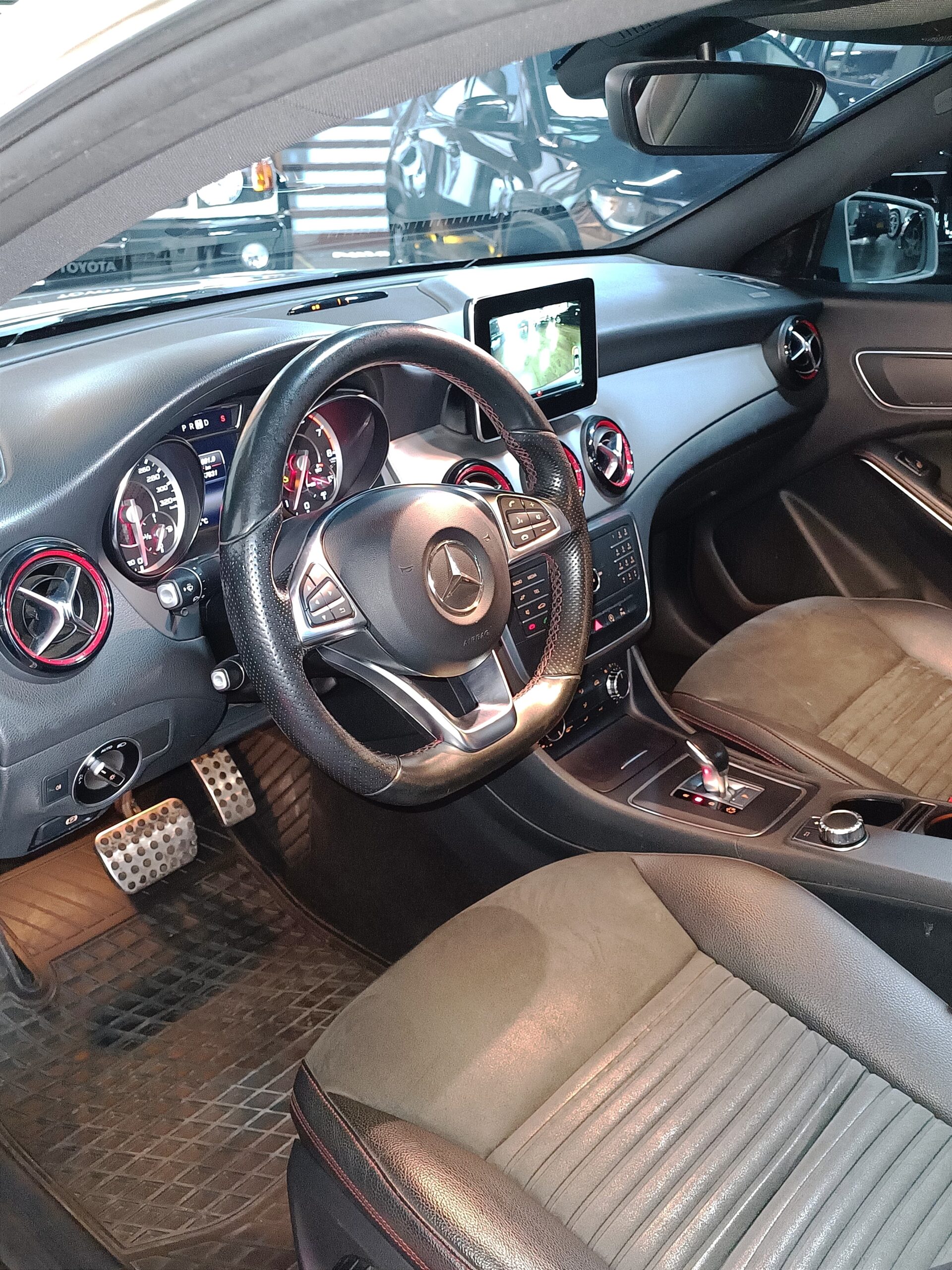 MERCEDES BENZ CLA45 AMG 2016