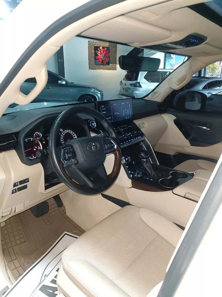 TOYOTA LC300 3.3 DIESEL 2022