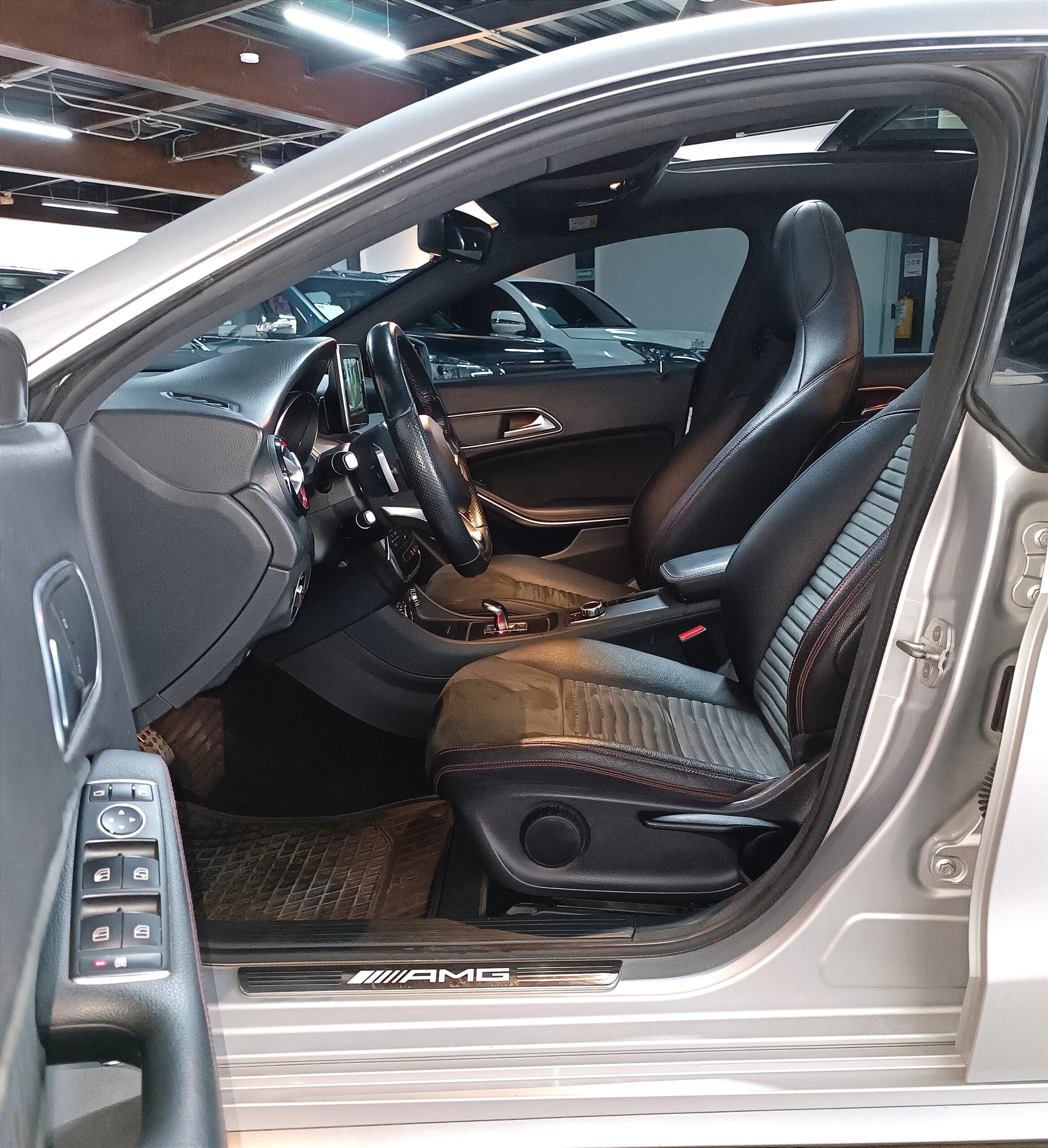 MERCEDES BENZ CLA45 AMG 2016