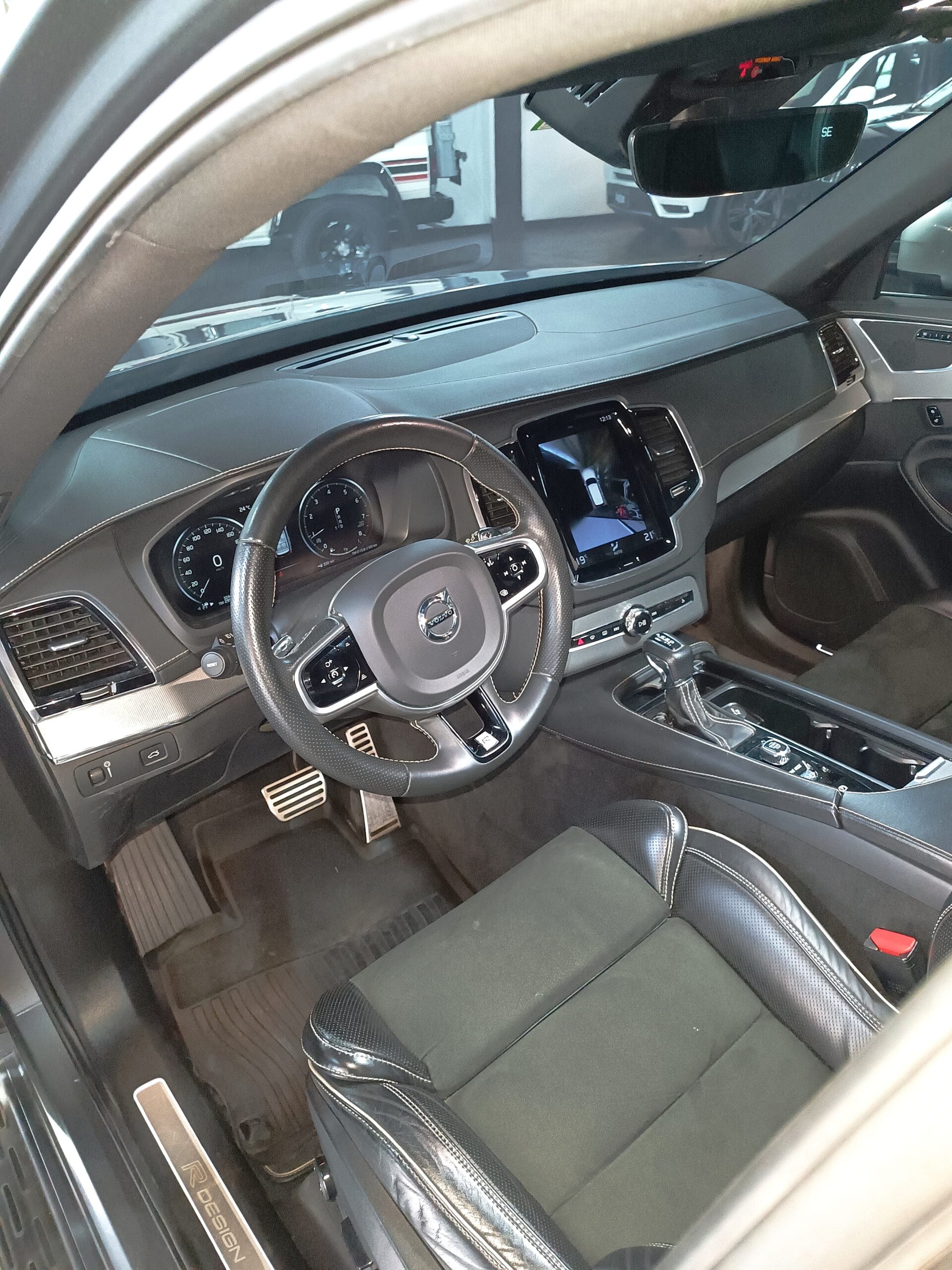 VOLVO XC90 T6 R-DESIGN 2019