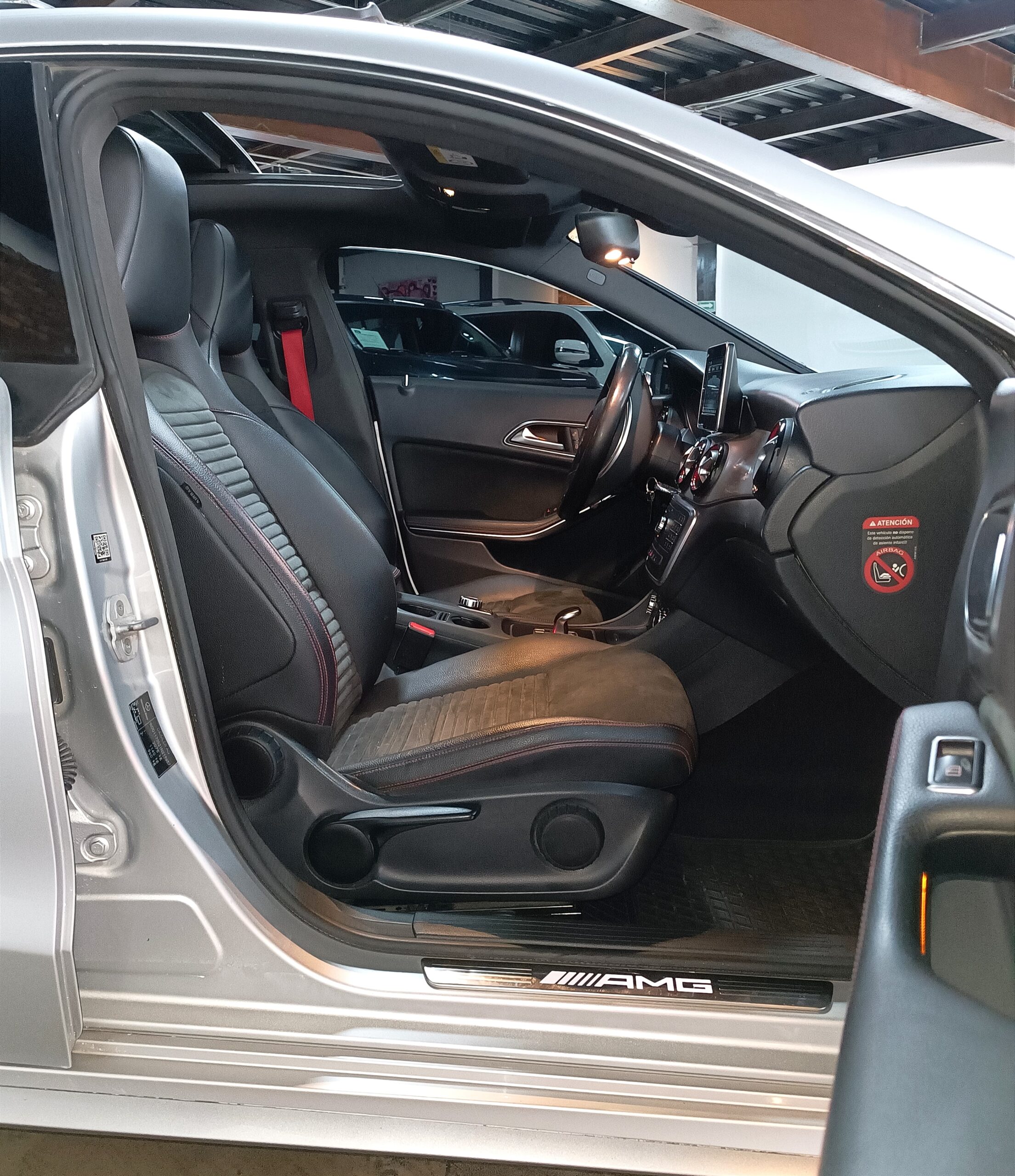 MERCEDES BENZ CLA45 AMG 2016