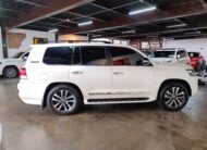 Toyota Land Cruiser LC 200 4.5 DIESEL