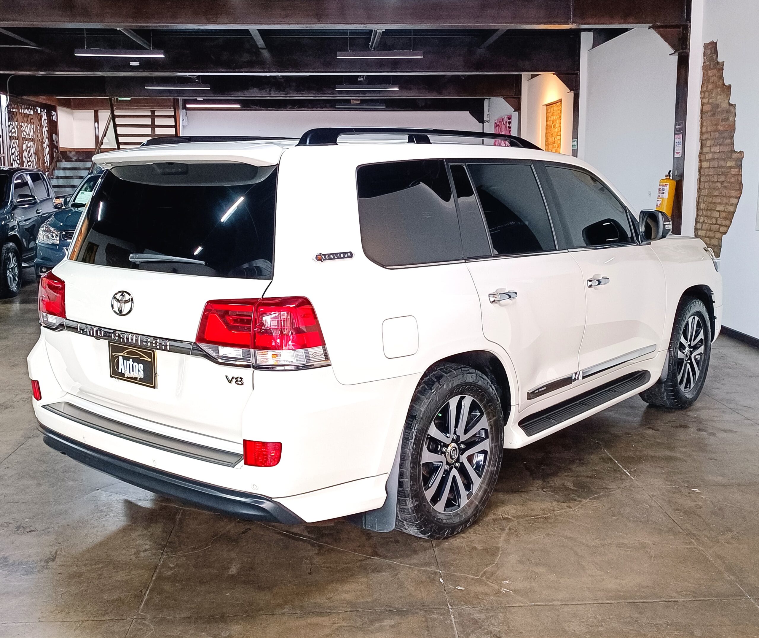 Toyota Land Cruiser LC 200 4.5 DIESEL