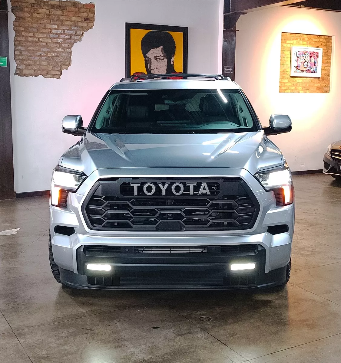 TOYOTA SEQUOIA TRD SPORT 2024