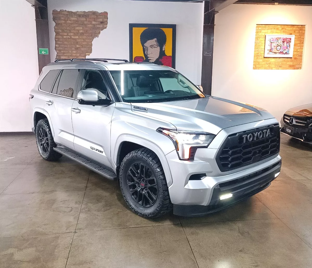 TOYOTA SEQUOIA TRD SPORT 2024