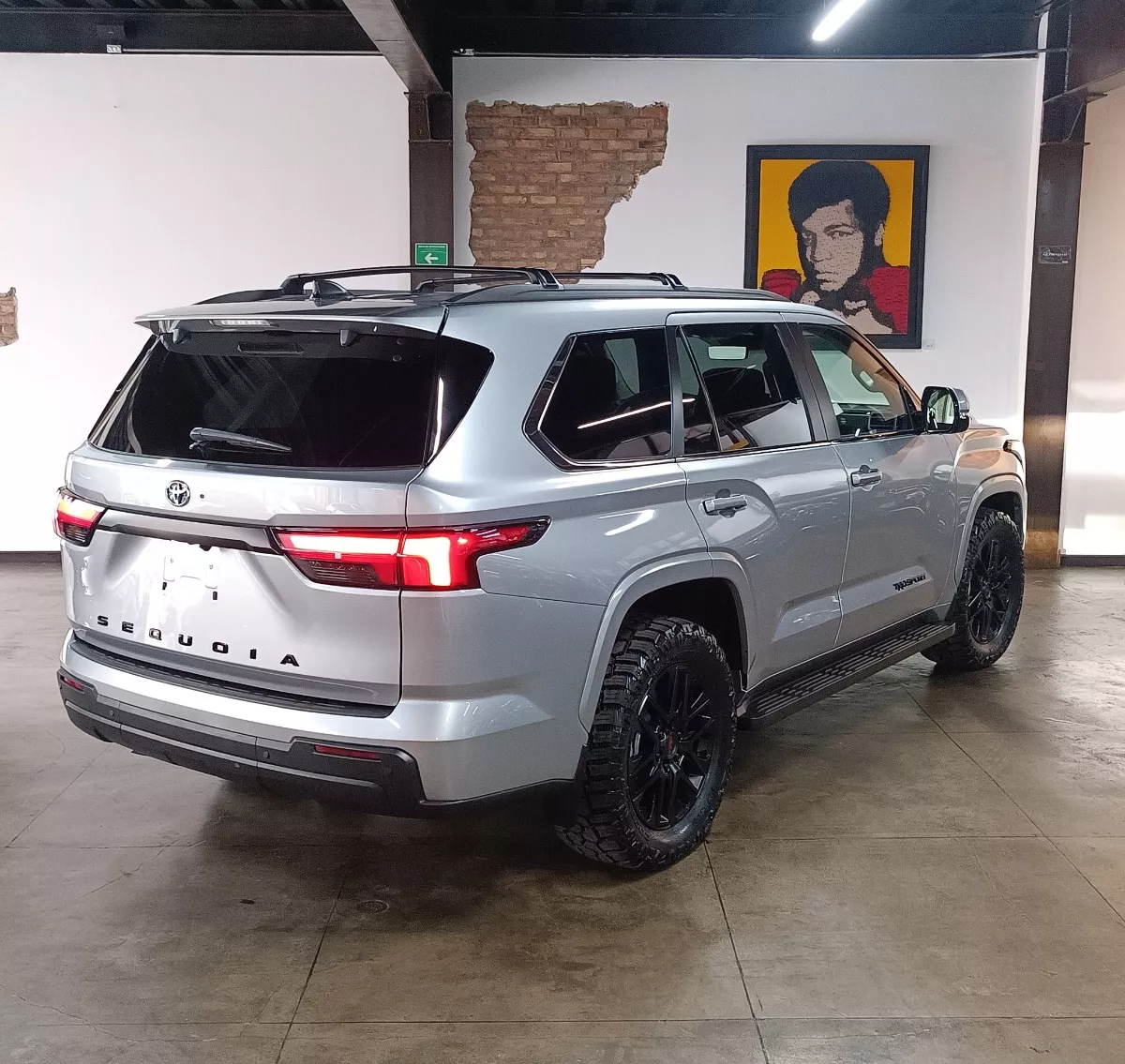 TOYOTA SEQUOIA TRD SPORT 2024