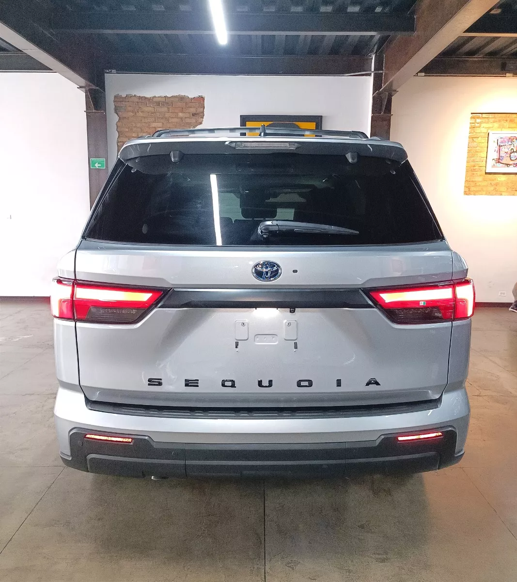 TOYOTA SEQUOIA TRD SPORT 2024