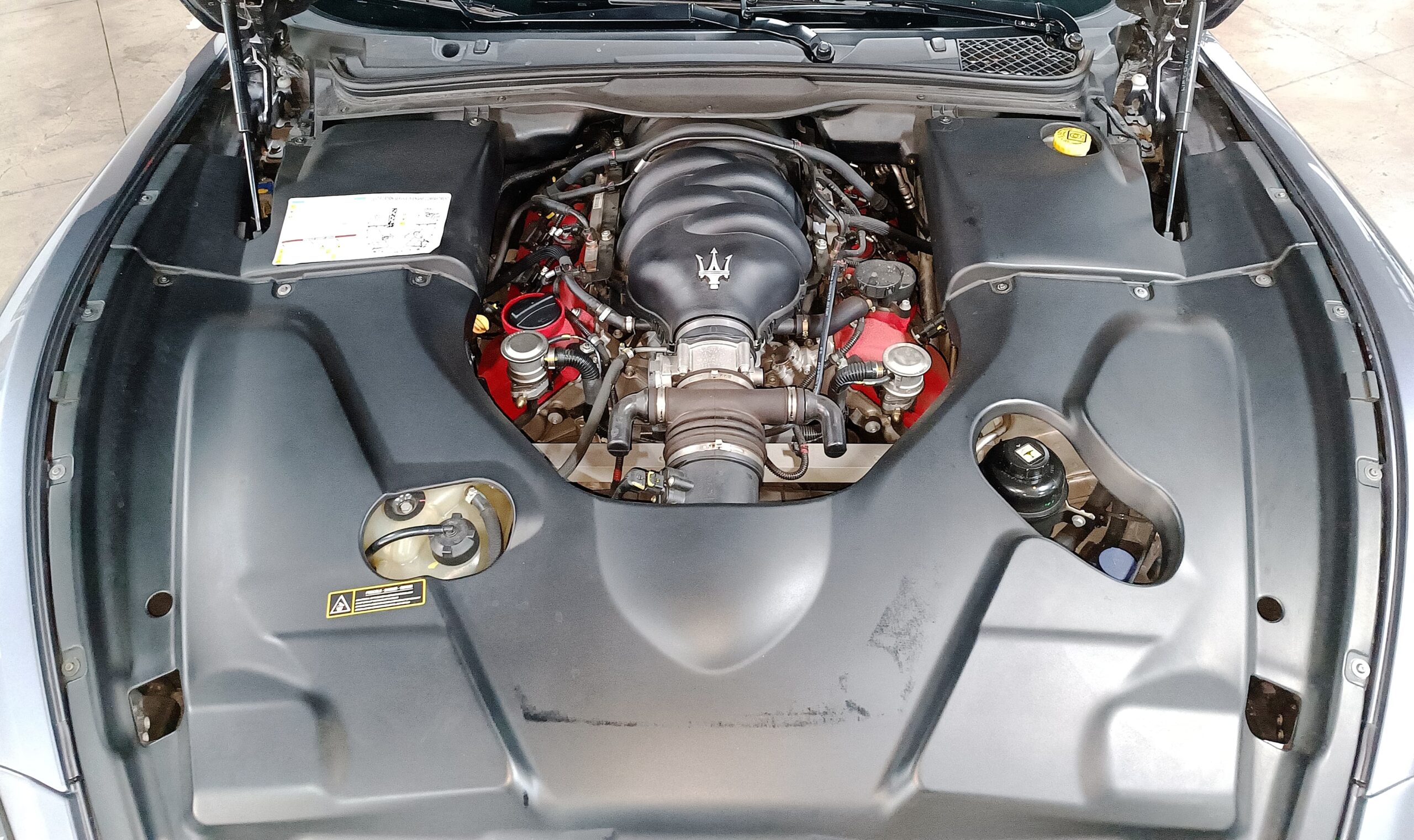 MASERATI GRAN TURISMO S 2010