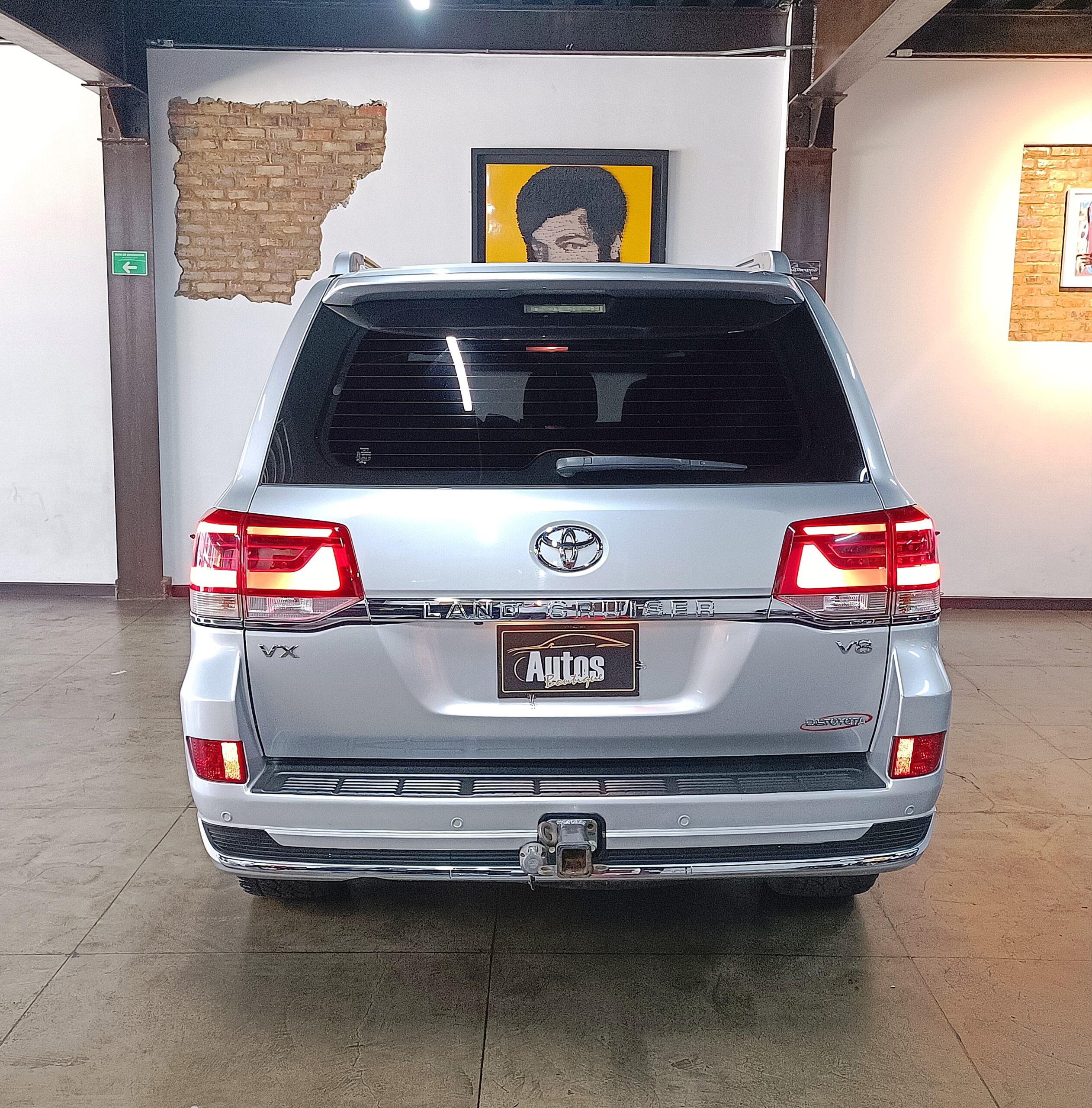 TOYOTA LAND CRUISER 200 4.6 VX 2017
