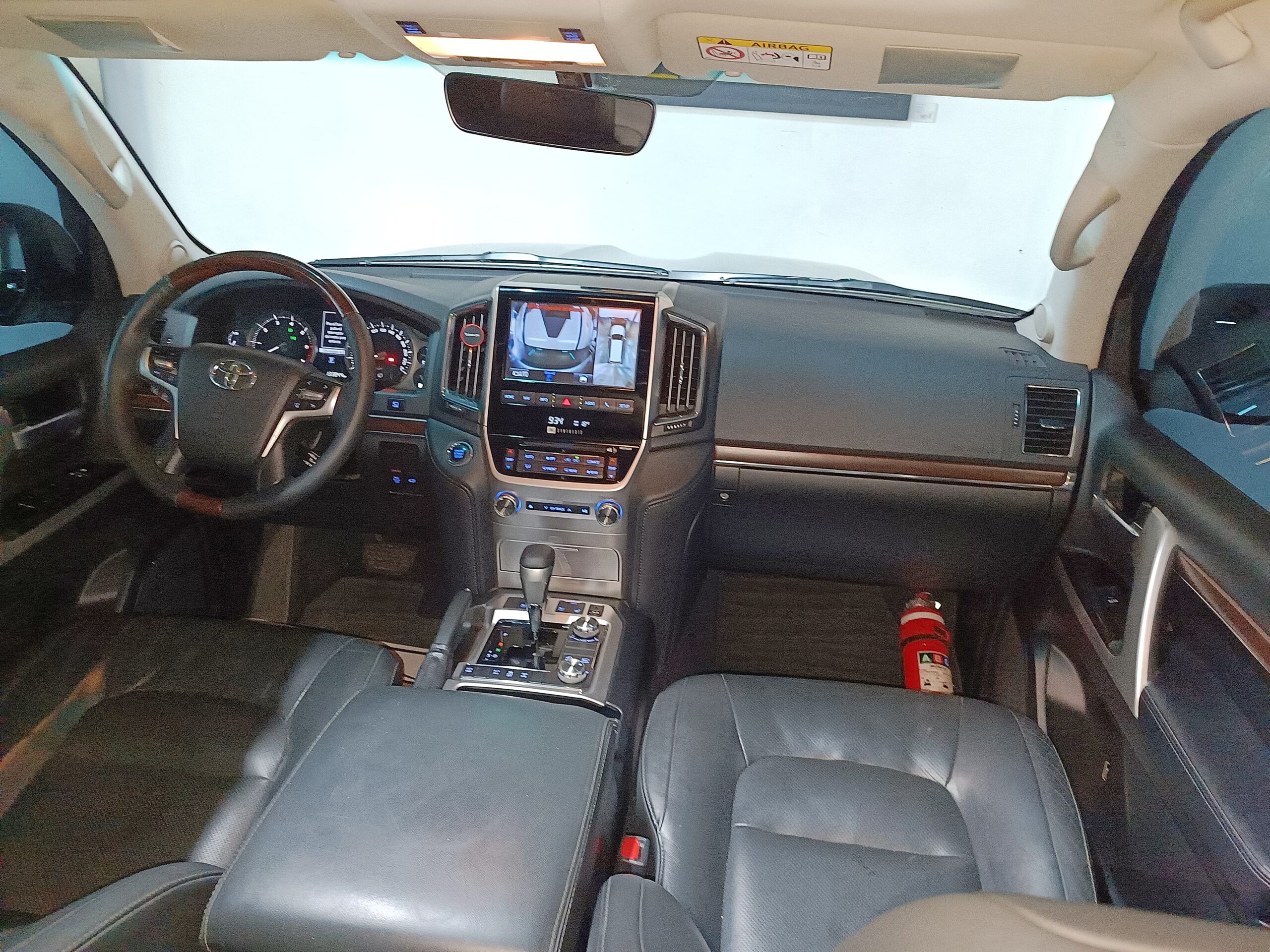 TOYOTA LAND CRUISER 200 4.6 VX 2017