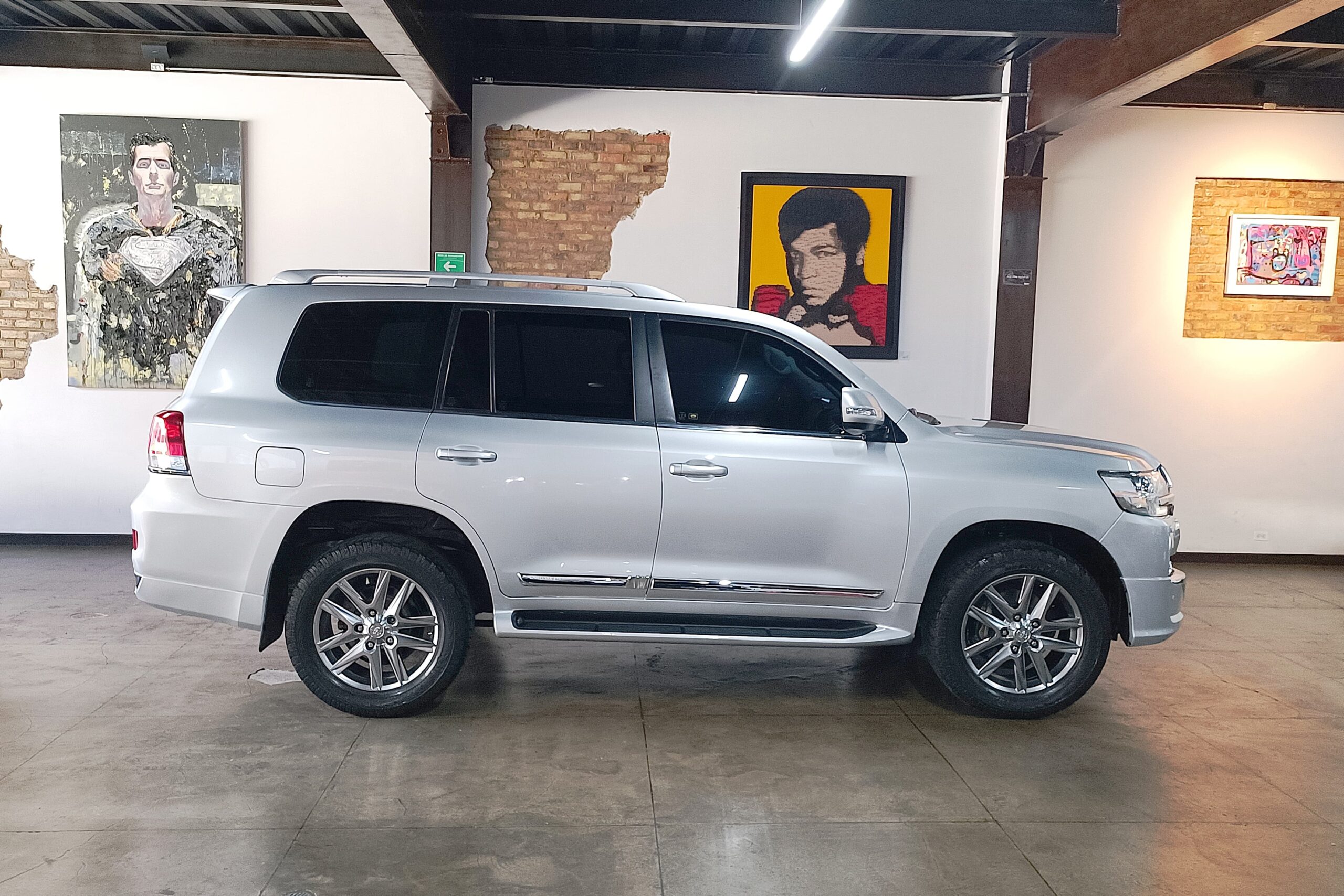 TOYOTA LAND CRUISER 200 4.6 VX 2017