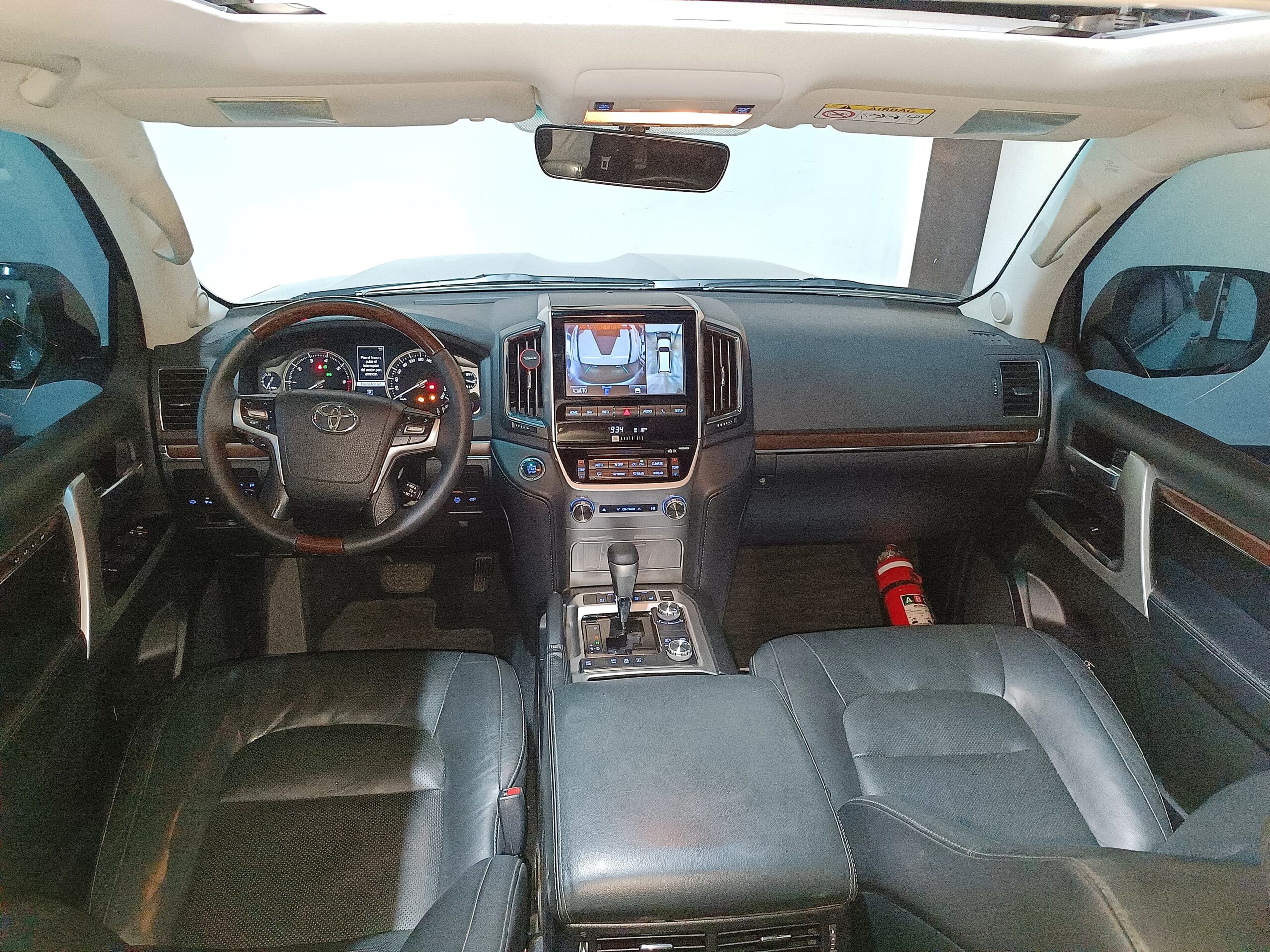 TOYOTA LAND CRUISER 200 4.6 VX 2017