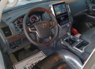 TOYOTA LAND CRUISER 200 4.6 VX 2017