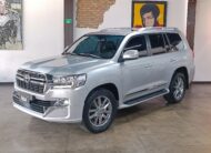 TOYOTA LAND CRUISER 200 4.6 VX 2017