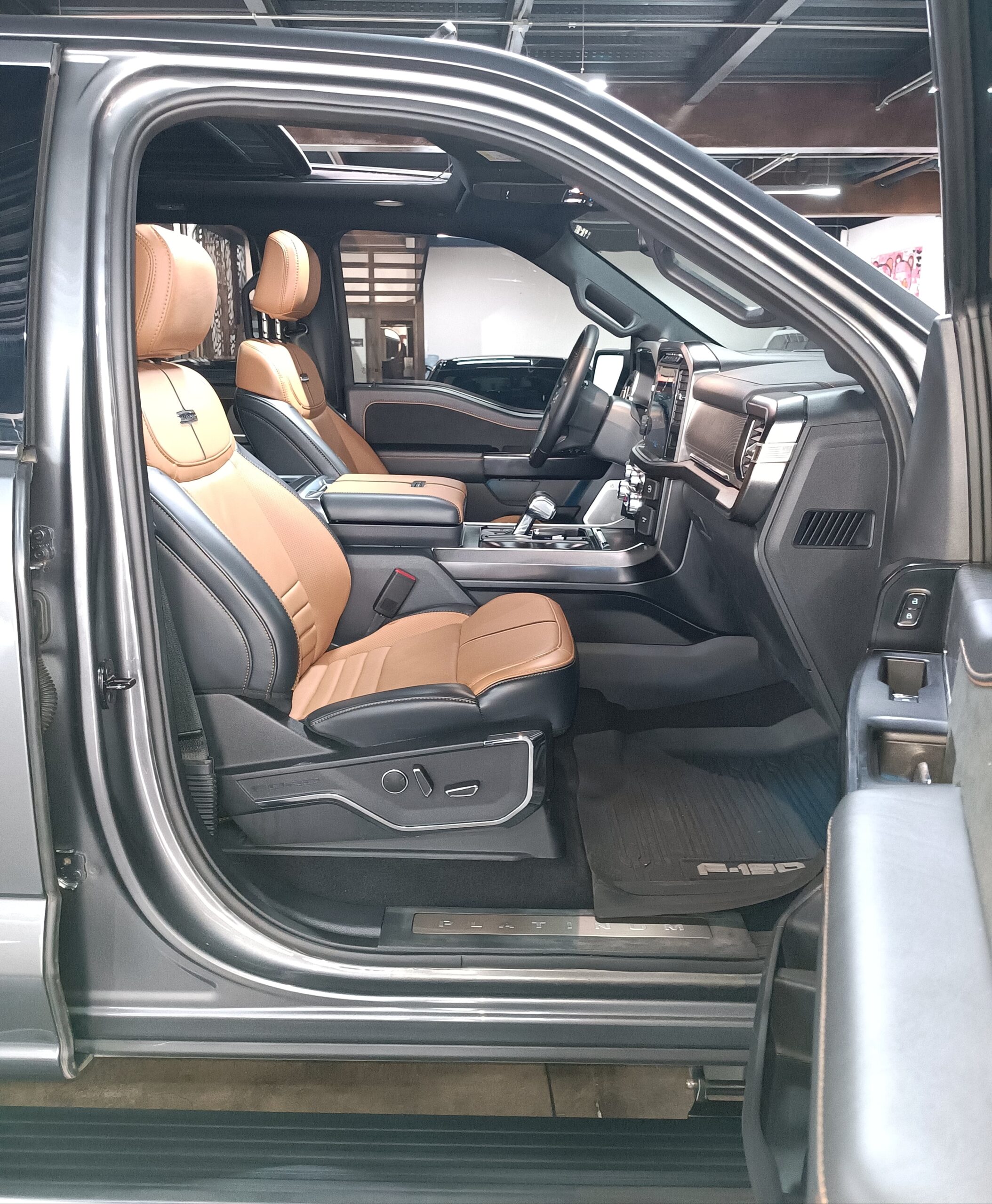 Ford F-150 Platinum hibrida 2023