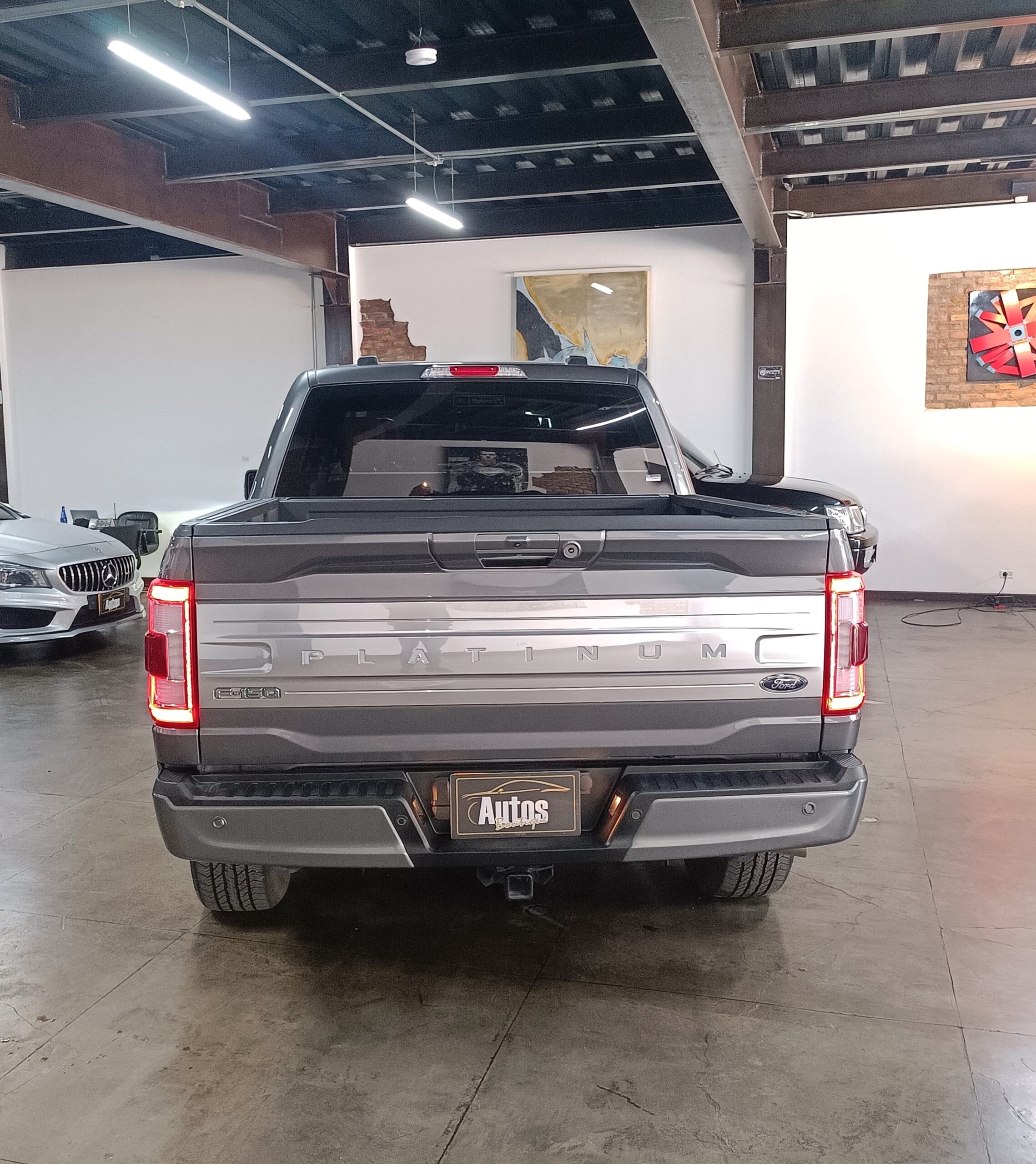 Ford F-150 Platinum hibrida 2023