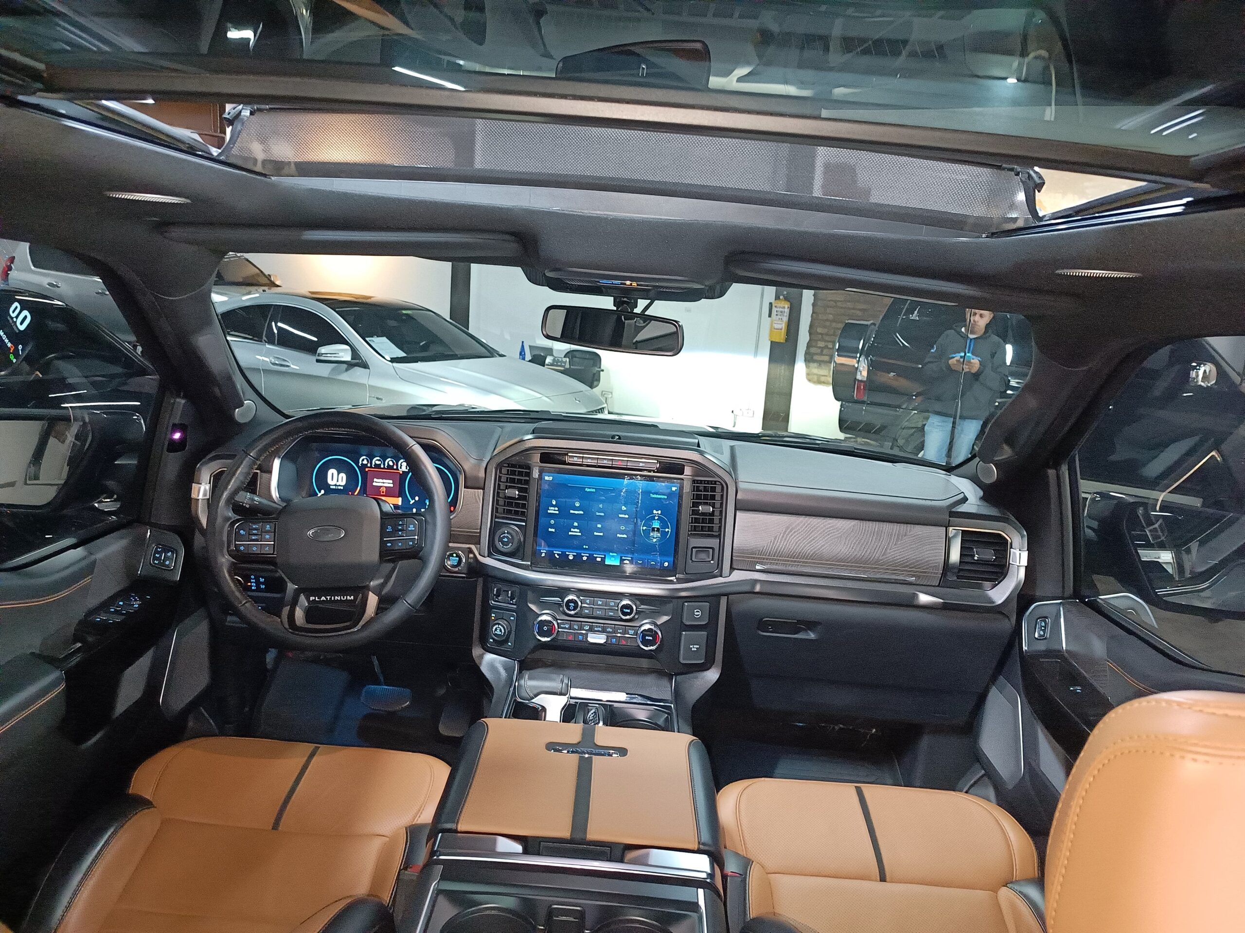Ford F-150 Platinum hibrida 2023
