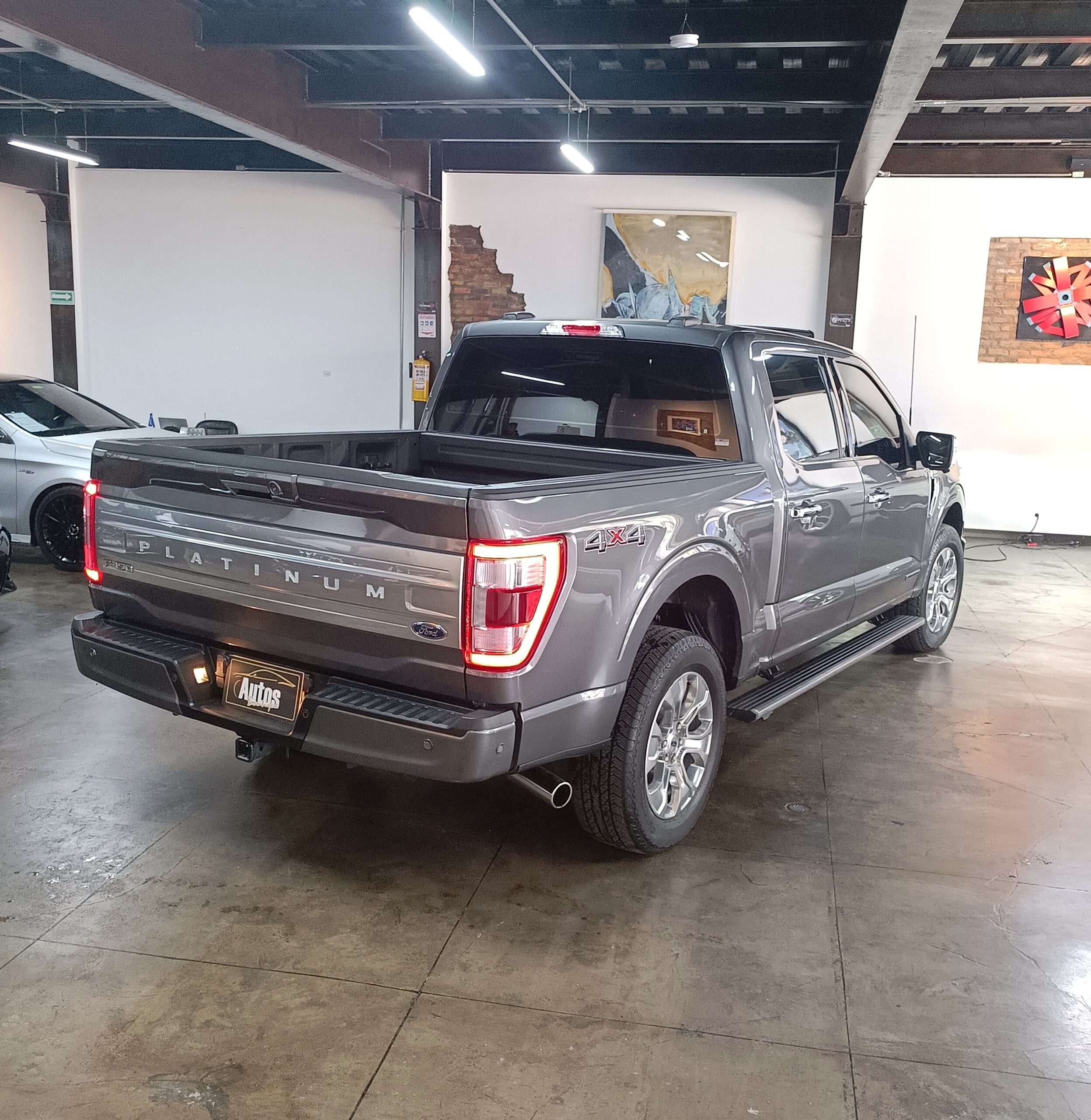 Ford F-150 Platinum hibrida 2023