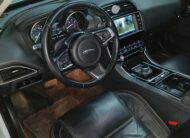 Jaguar Xe 2.0 L Prestige 25t 2018