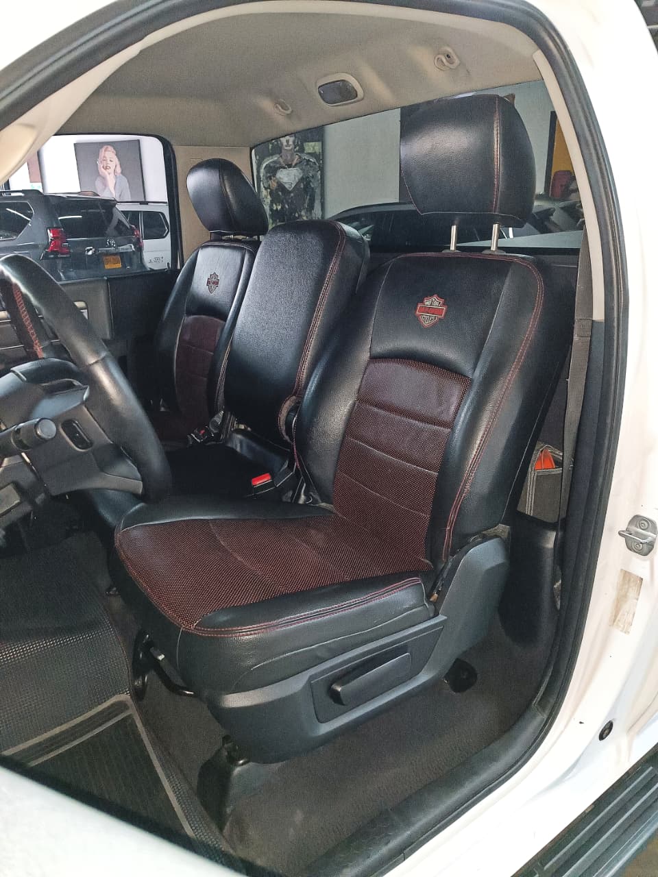 DODGE RAM 1500 2013