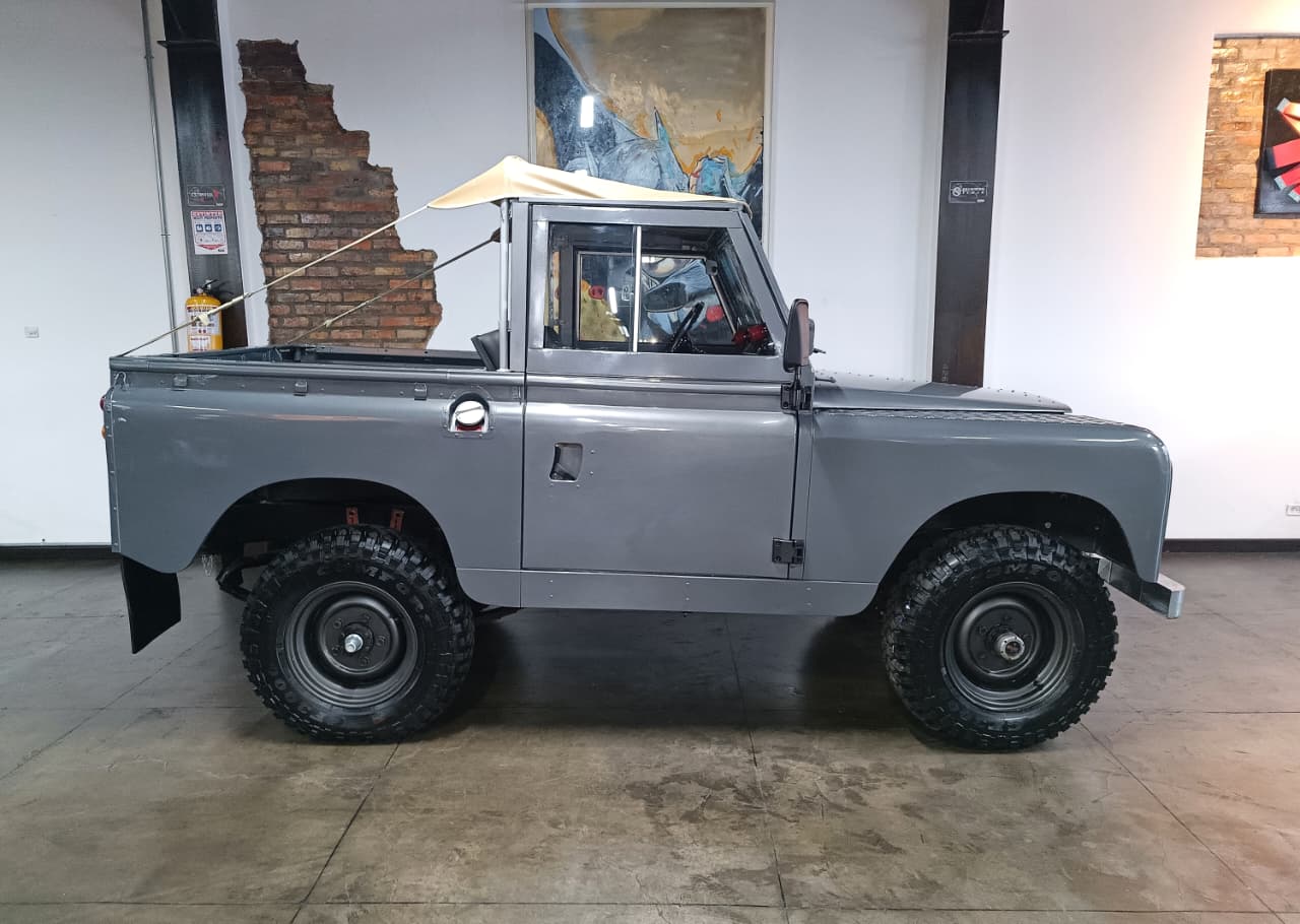Land Rover Santana 1969