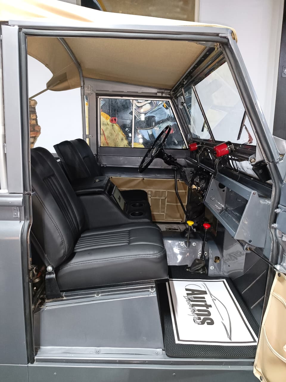 Land Rover Santana 1969