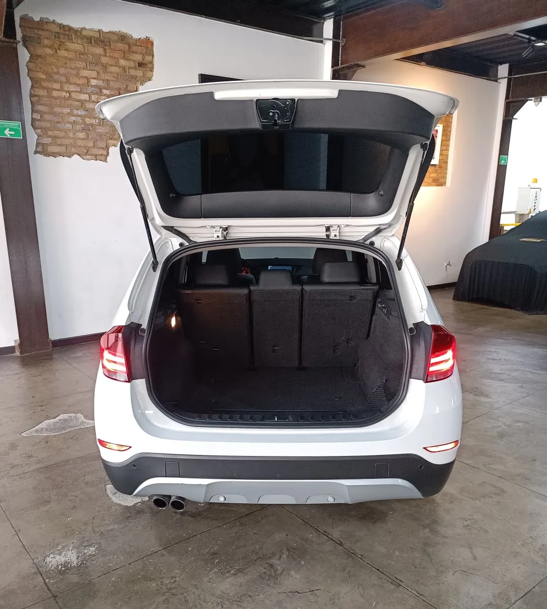 BMW X1 XDRIVE 2.0 2013