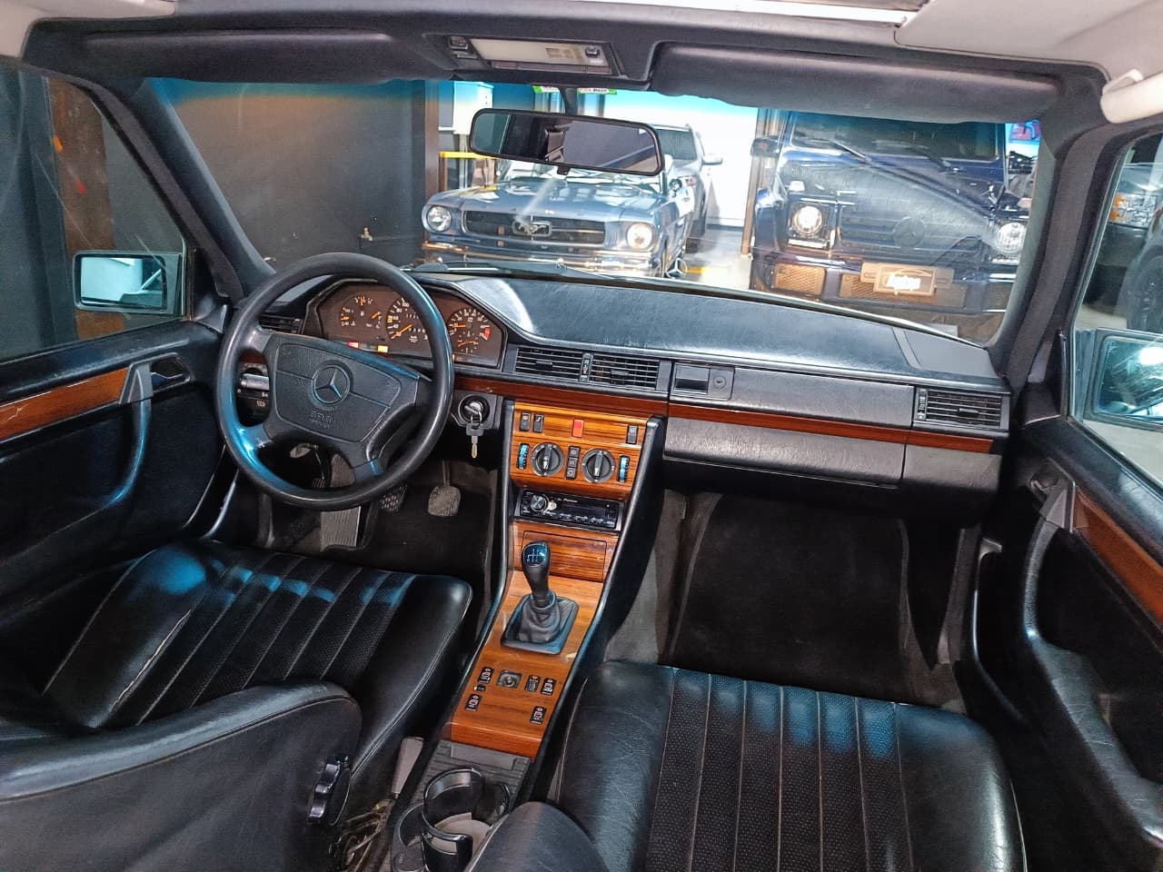 Mercedes-Benz W124 220E 1993