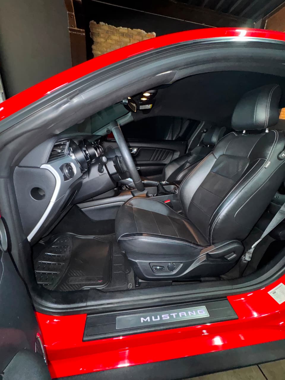 FORD MUSTANG GT 5.0 2017